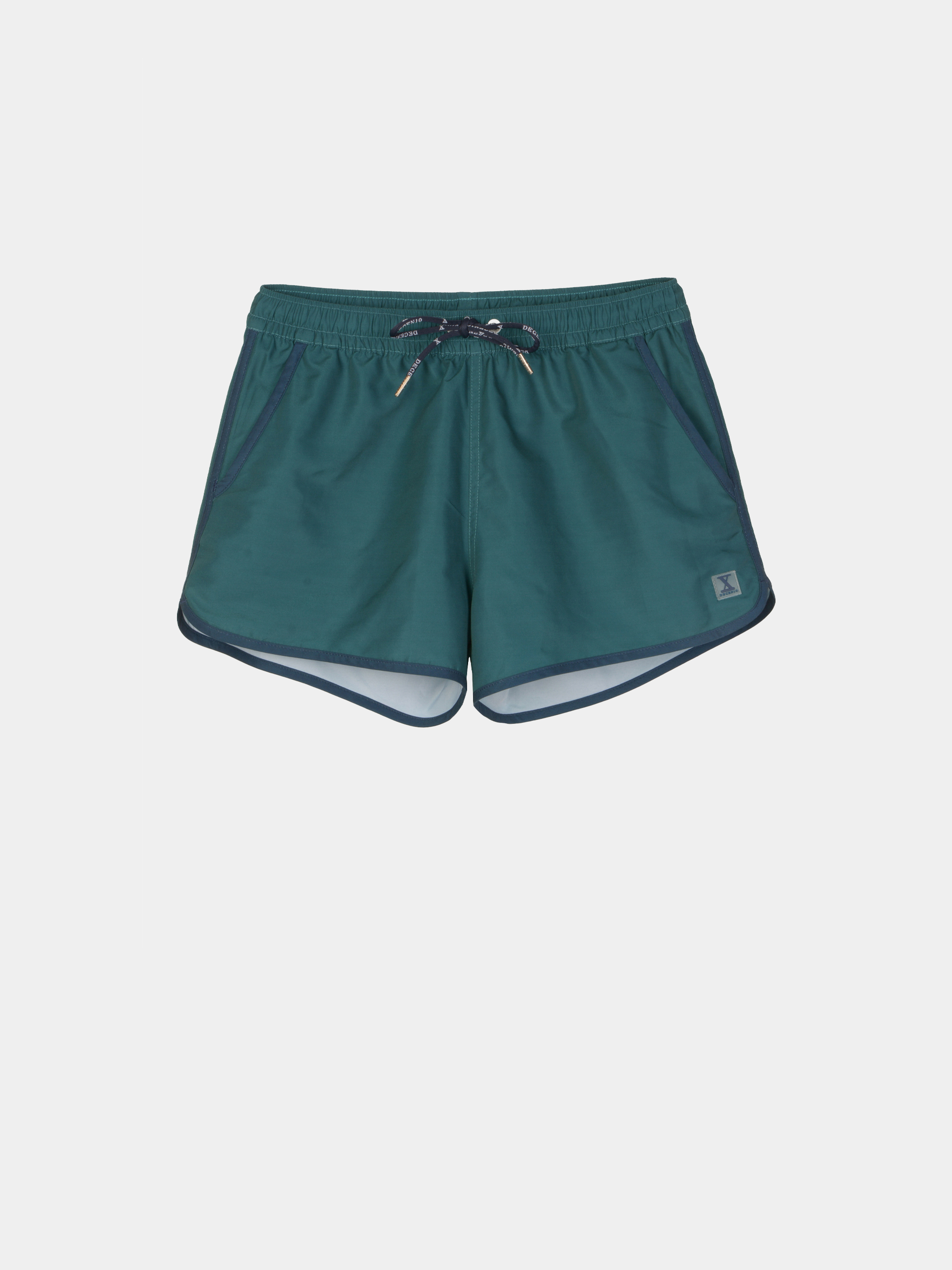 Short swim shorts with contrasting ribbon