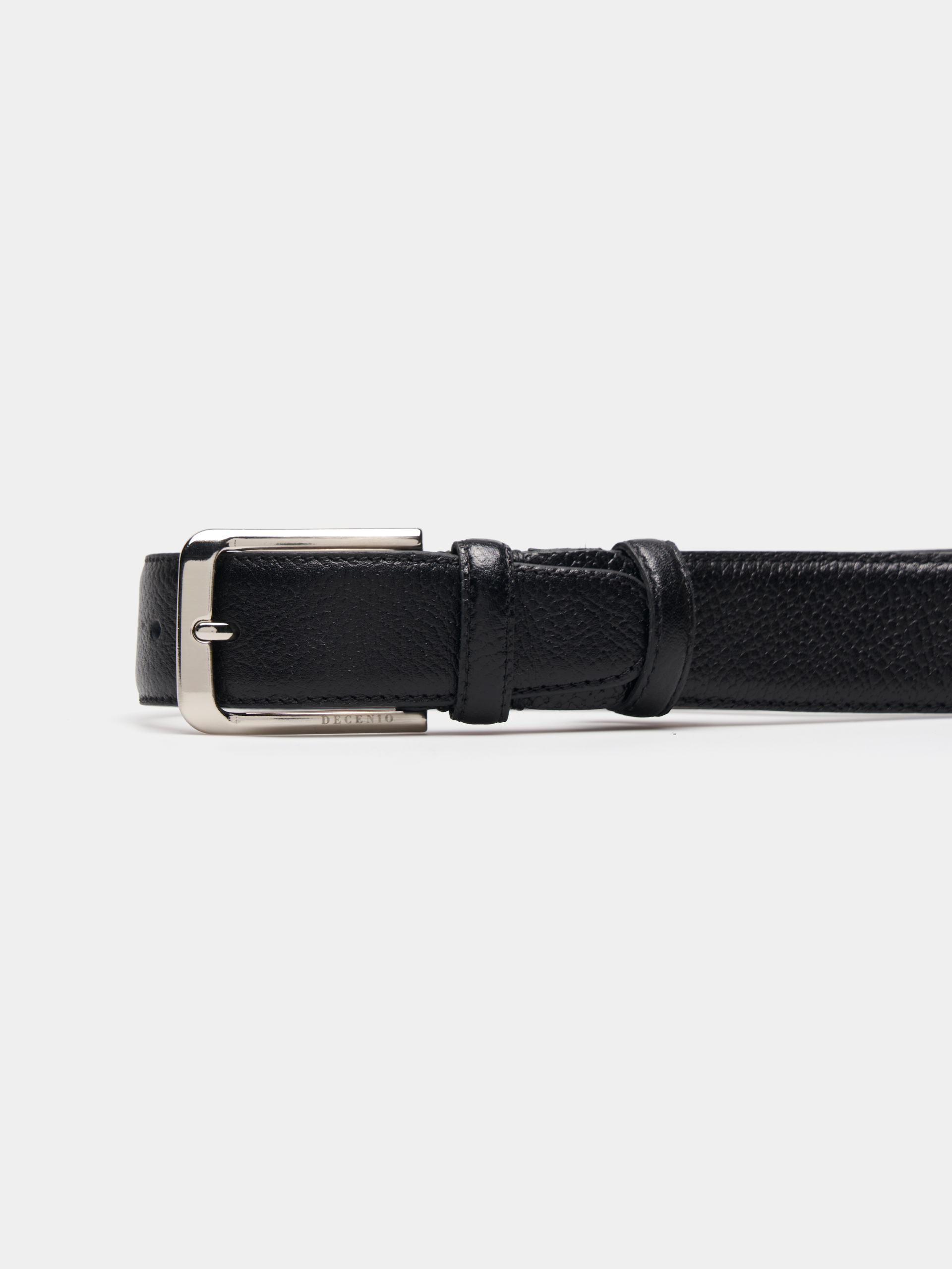 Embossed leather belt