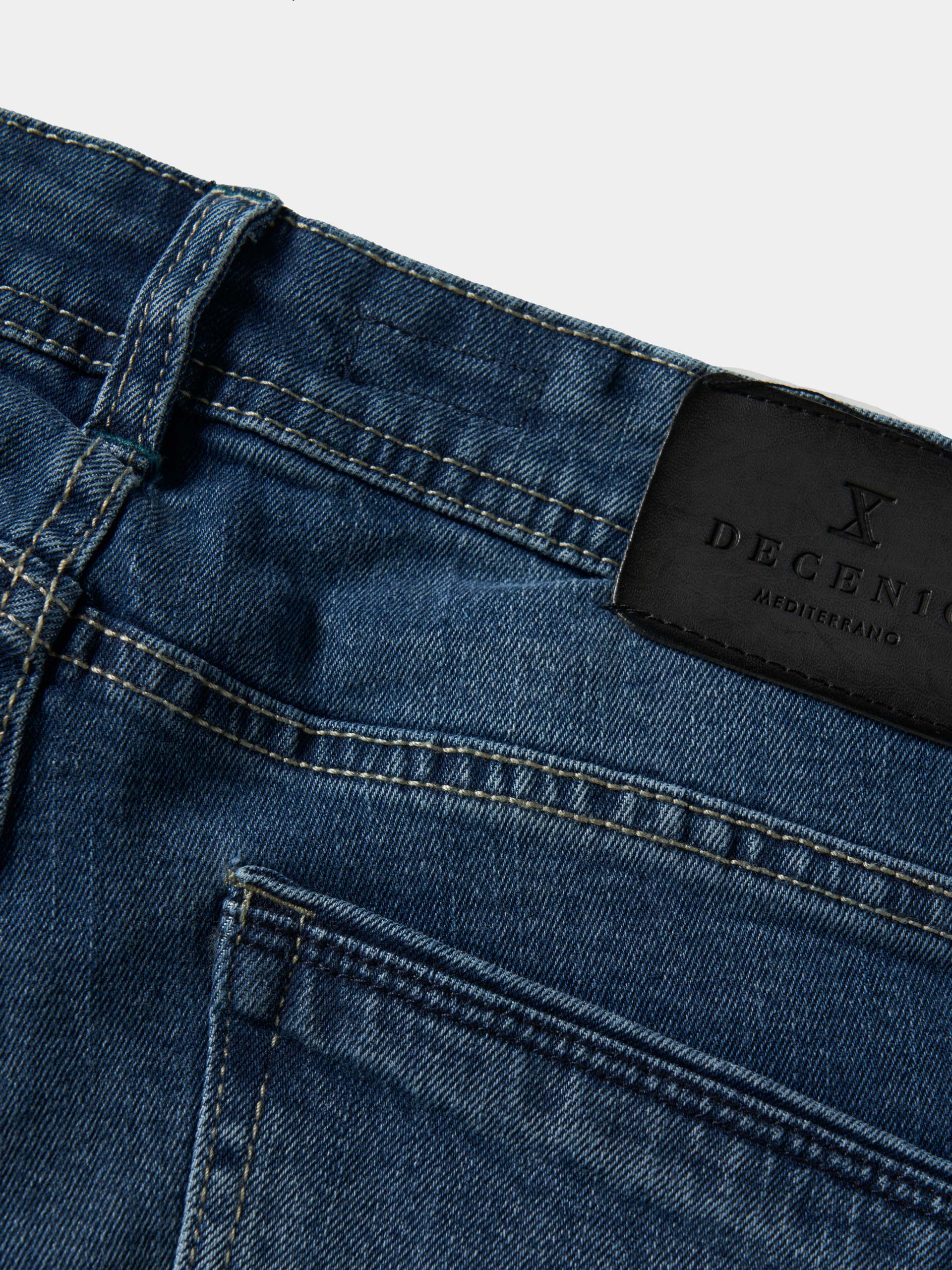 Slim fit jeans