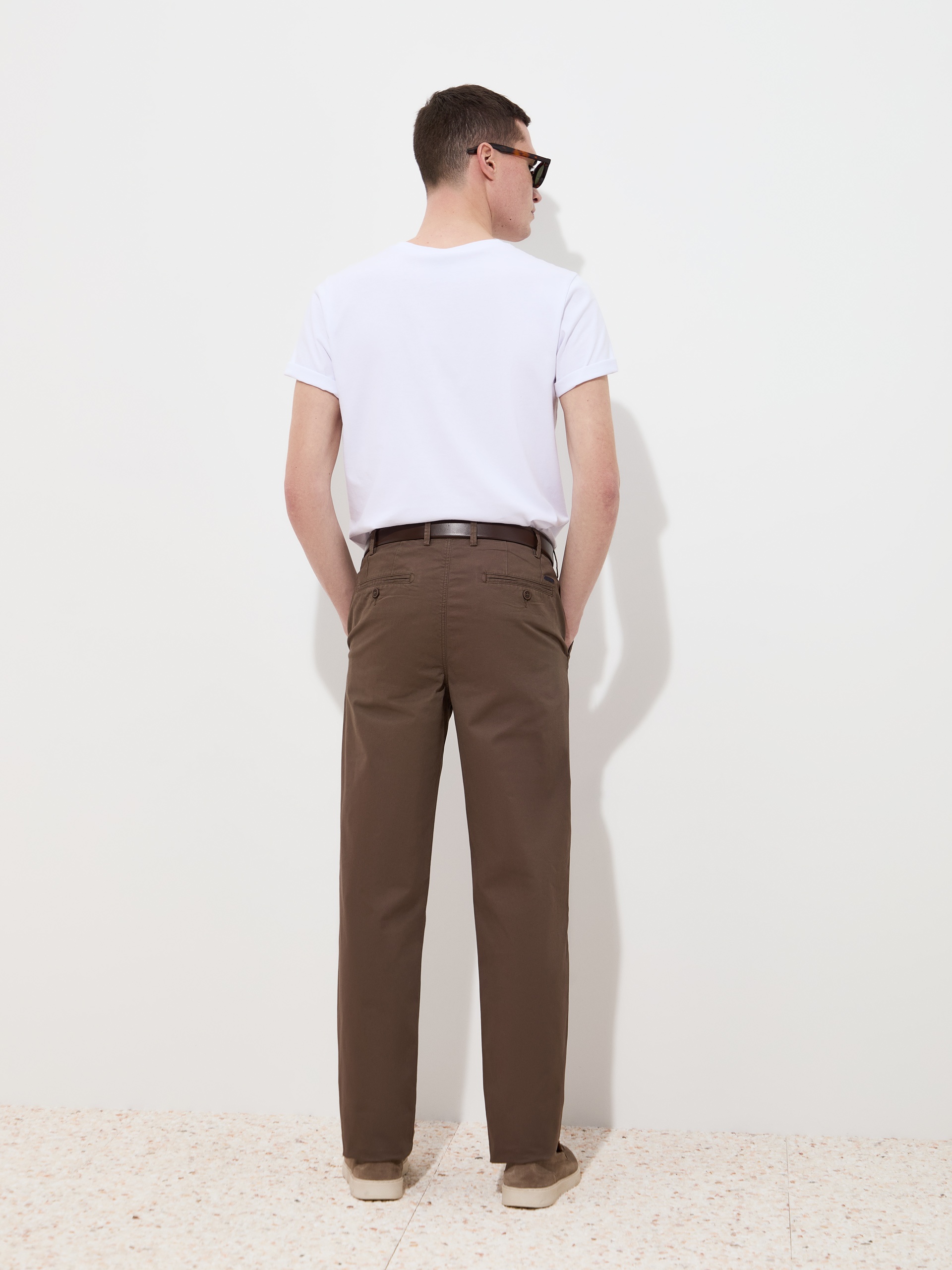 Pantalones chino regular fit