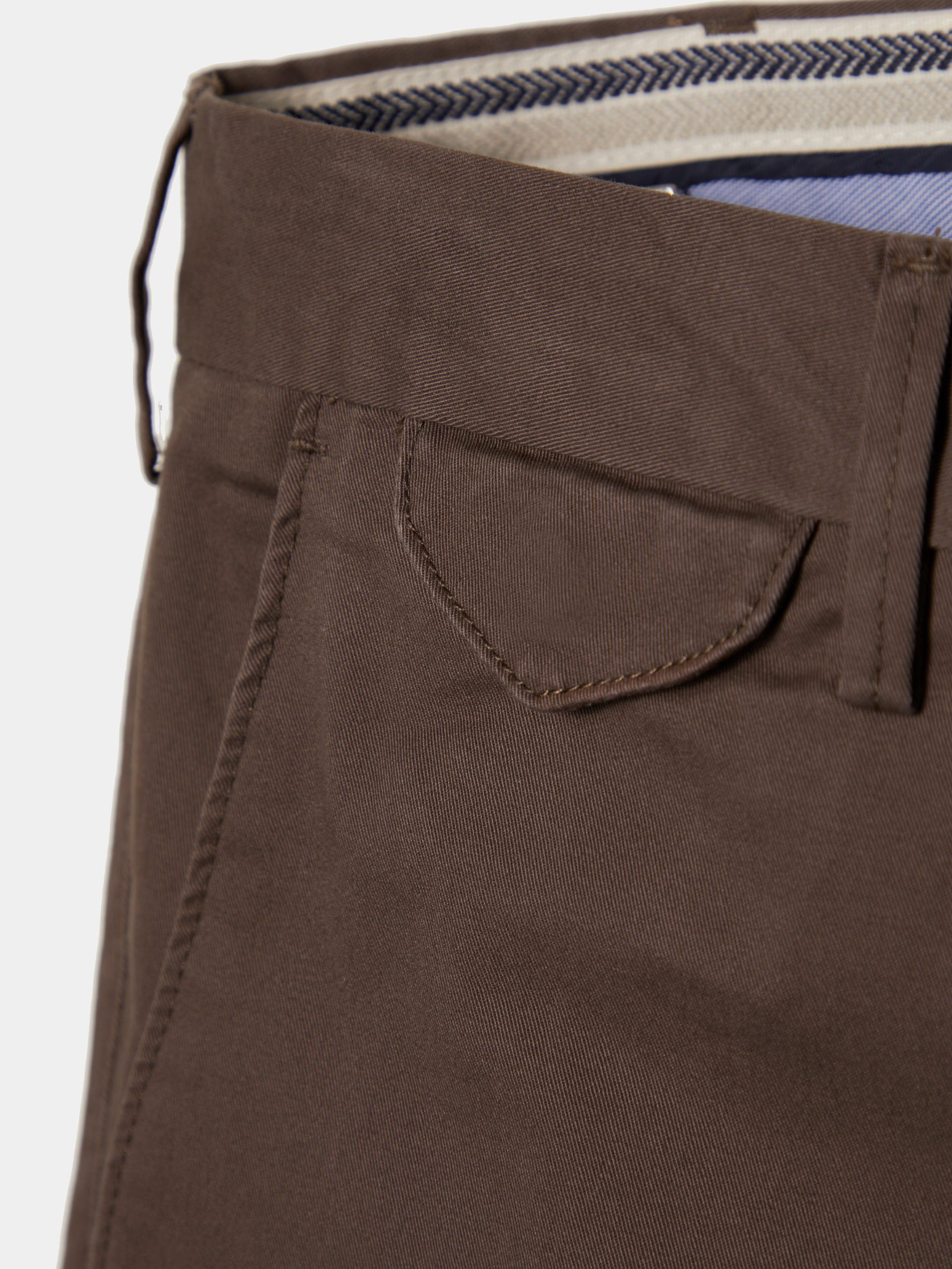 Pantalones chino regular fit