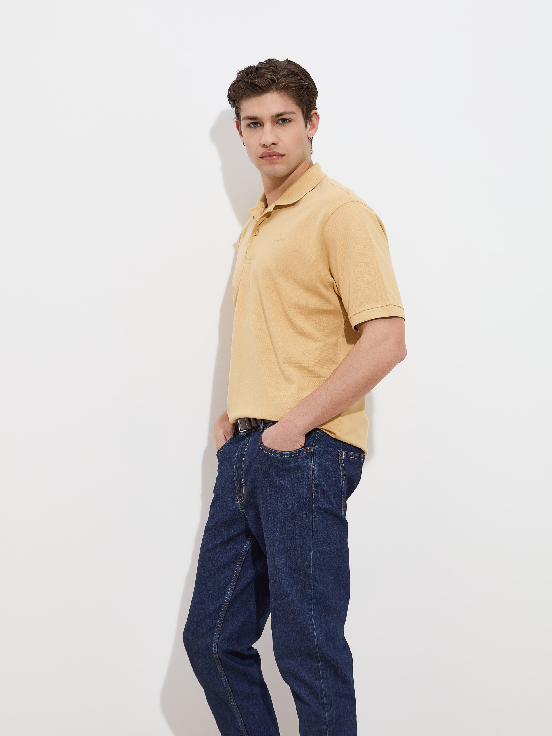 Regular fit piqué polo shirt