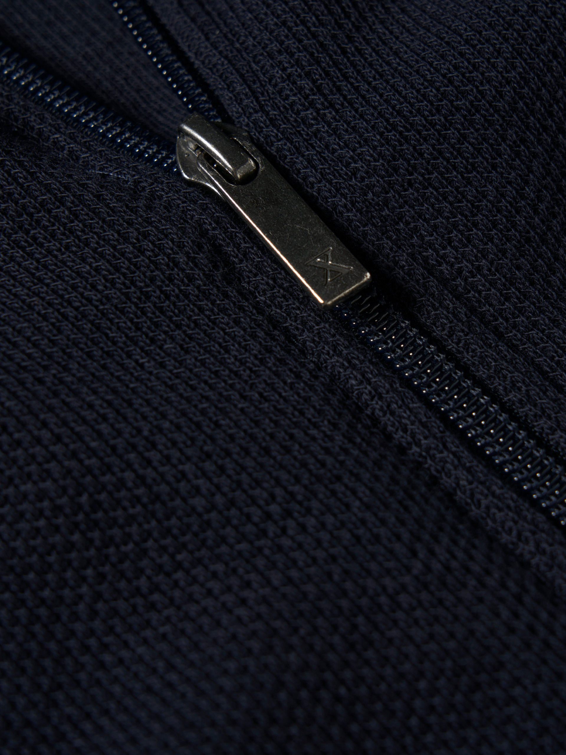 Textured knitted coat