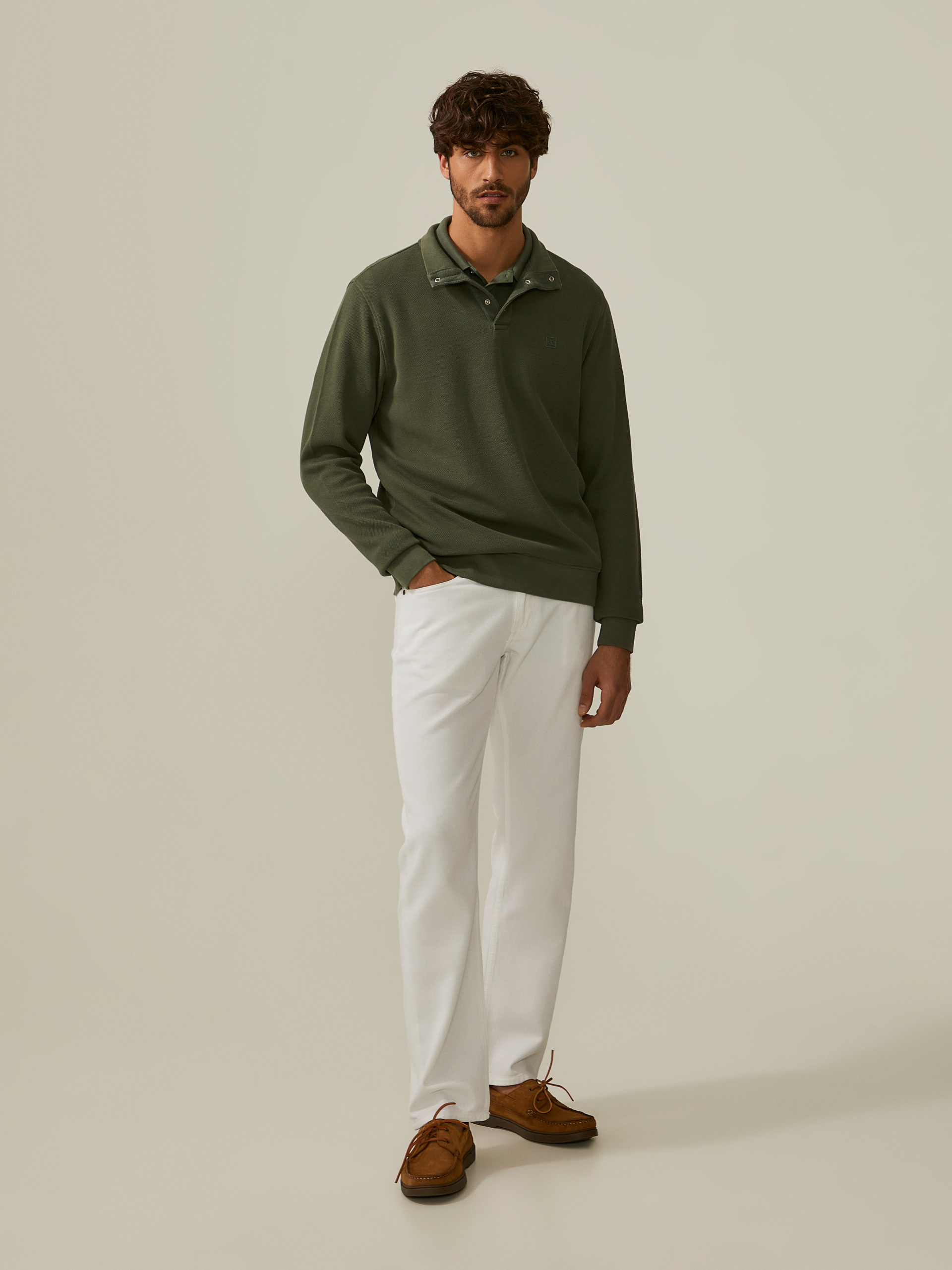 Sweater with springs