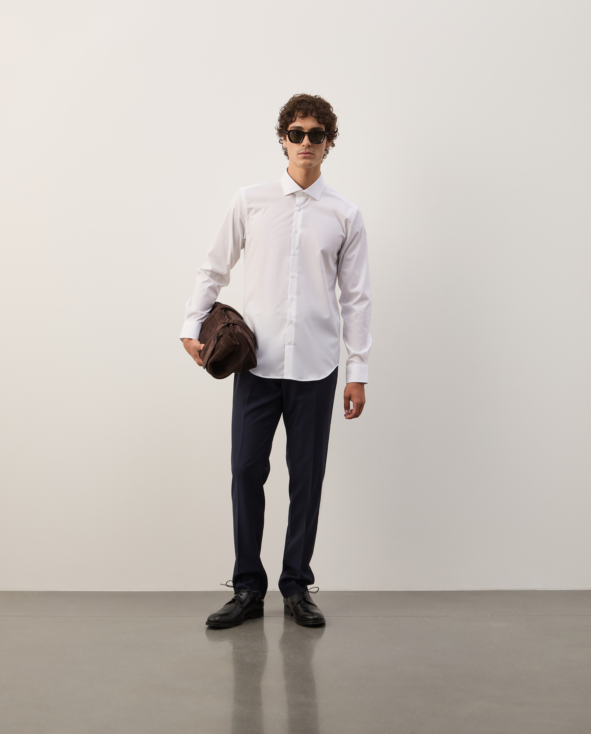 Classic slim fit shirt