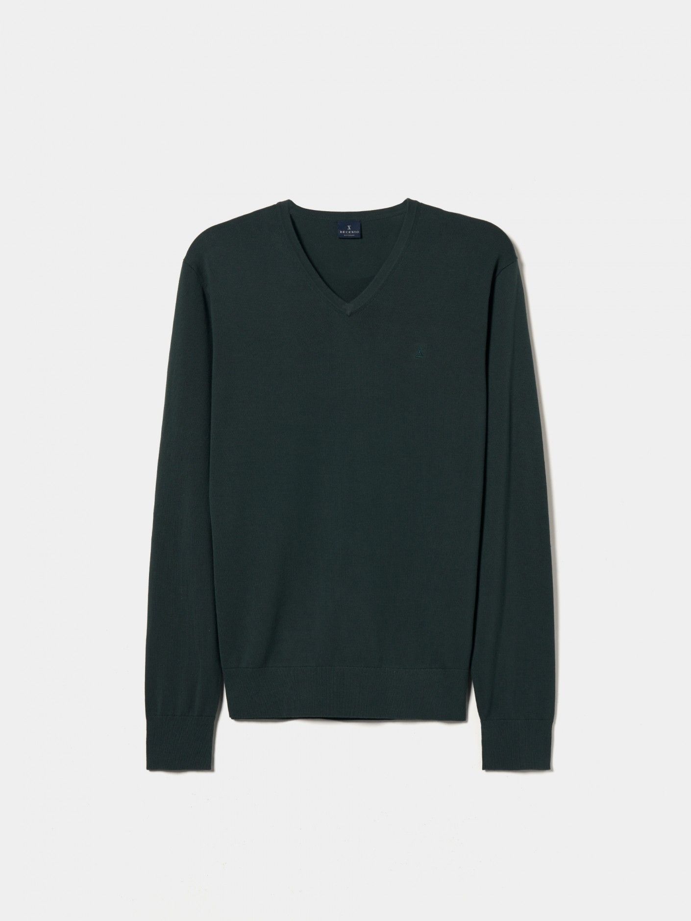 V-neck pullover