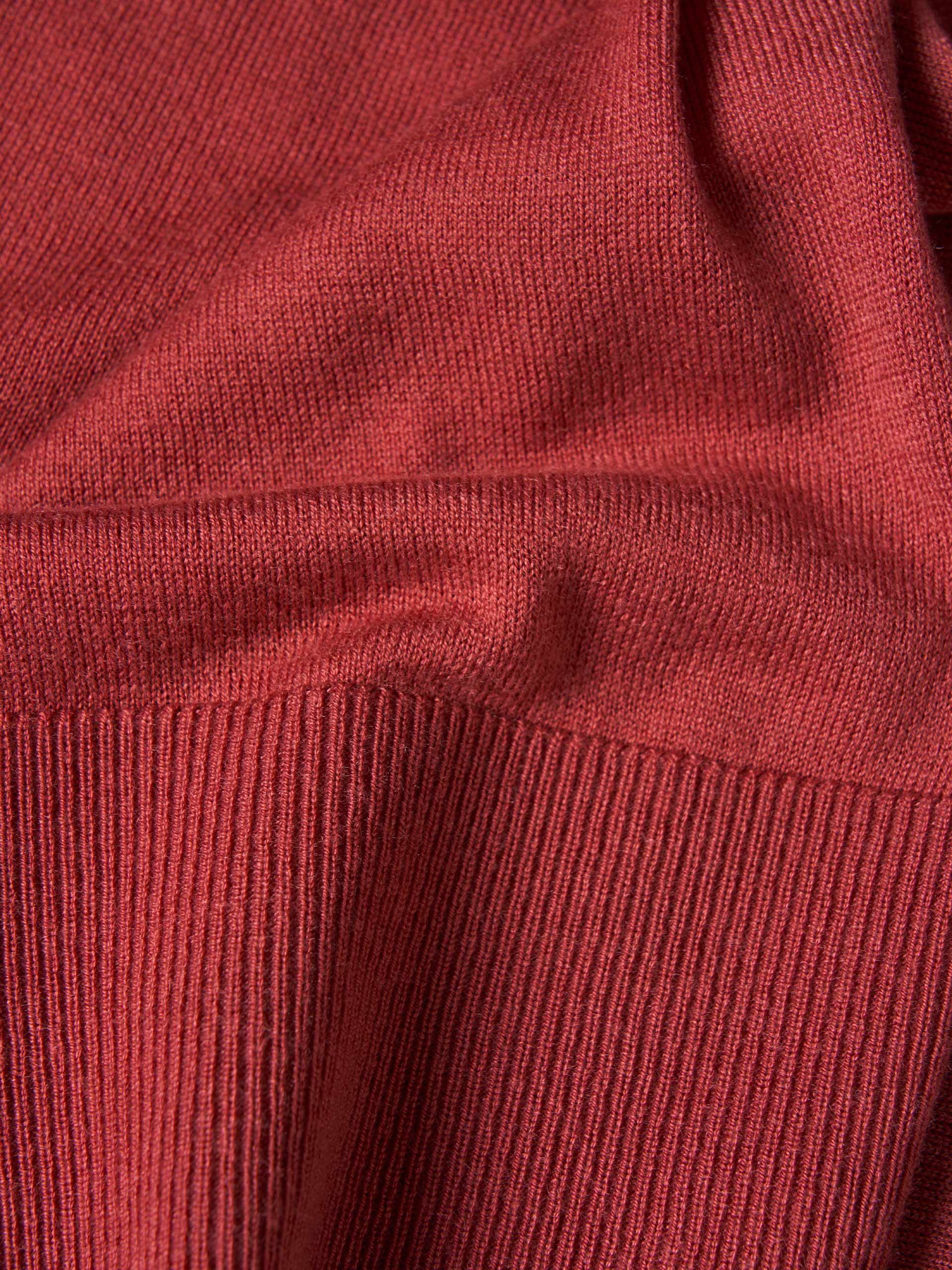 Suéter de punto con cuello en V