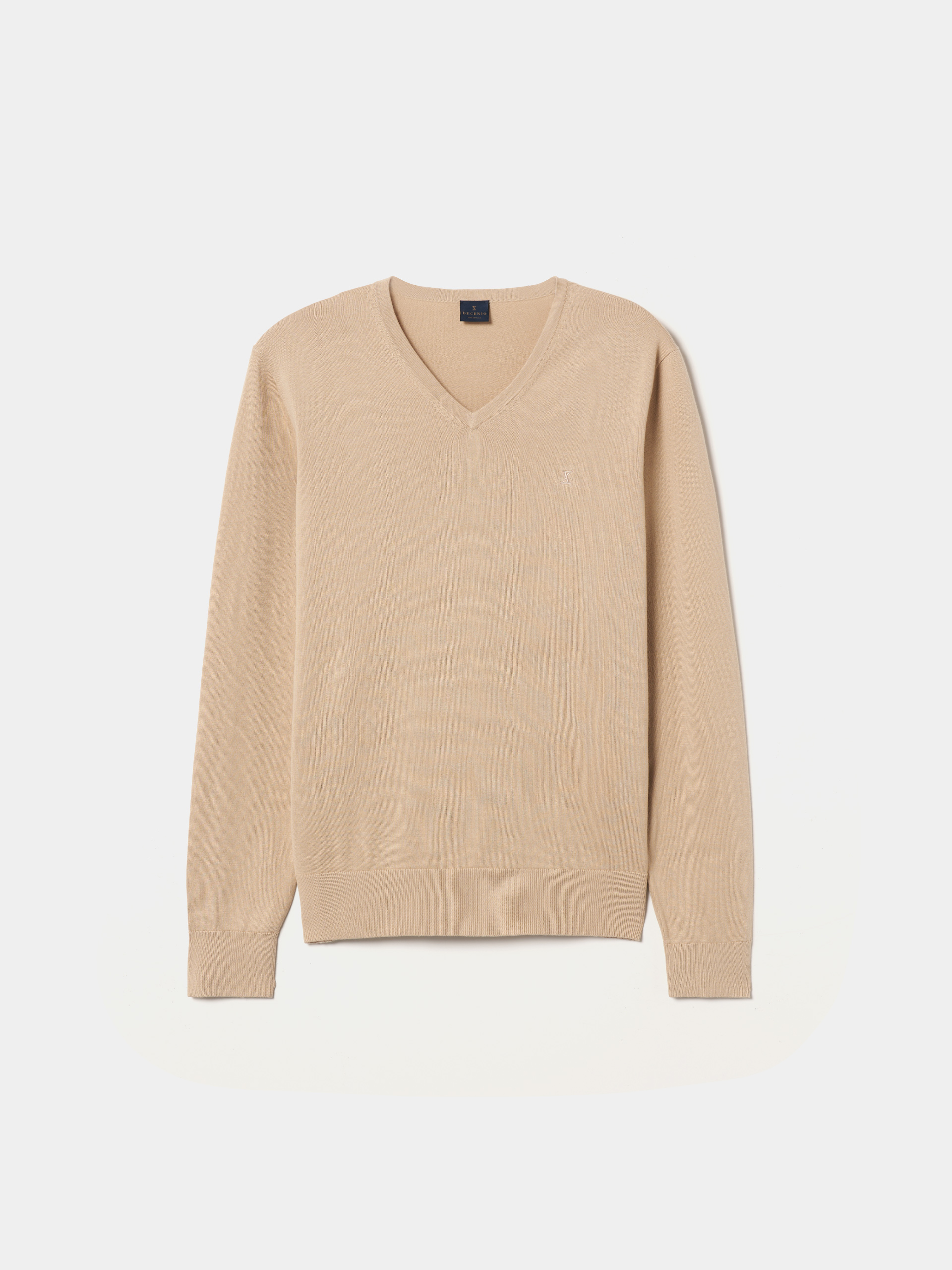 V-neck pullover
