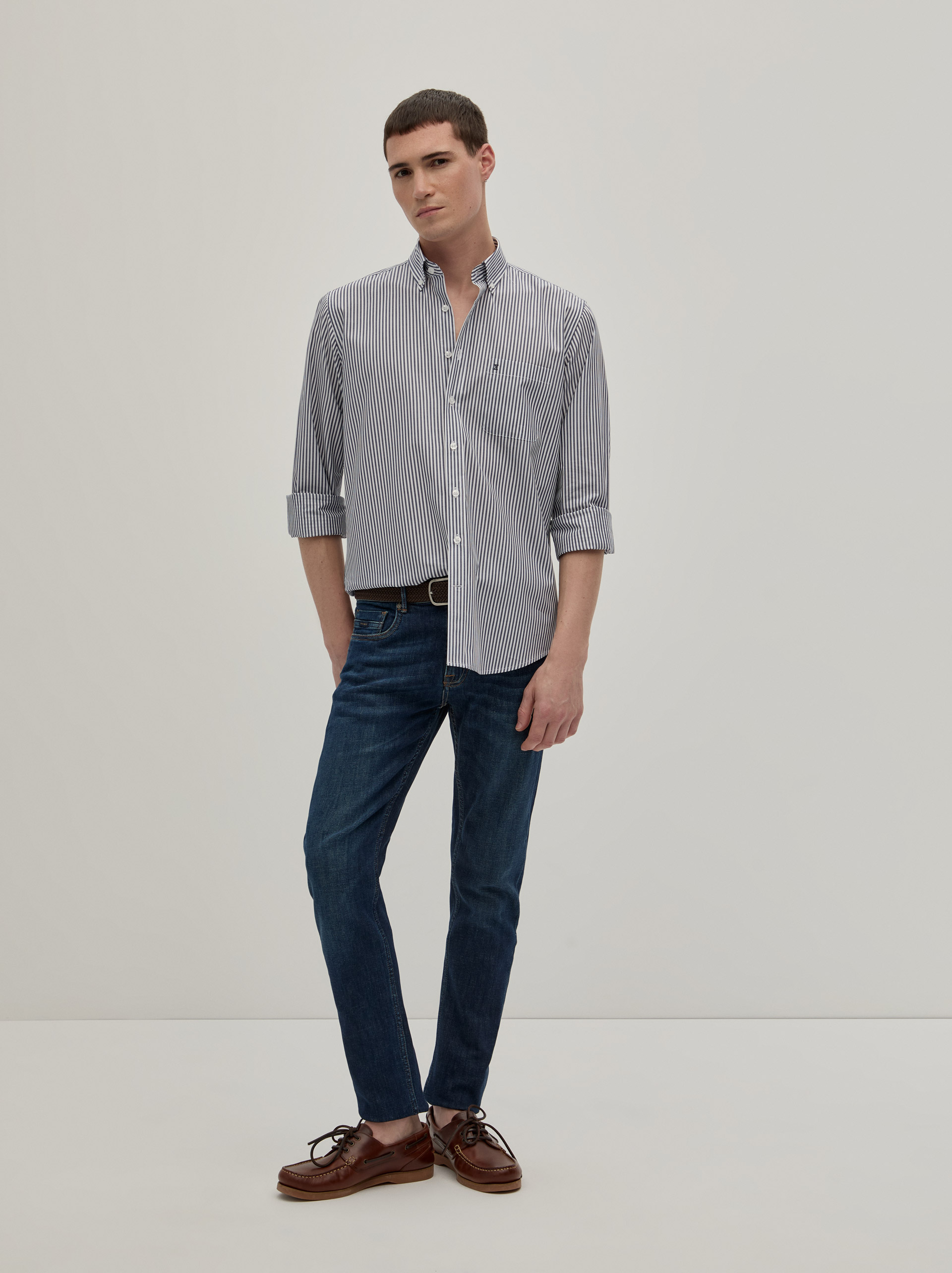Regular fit striped shirt