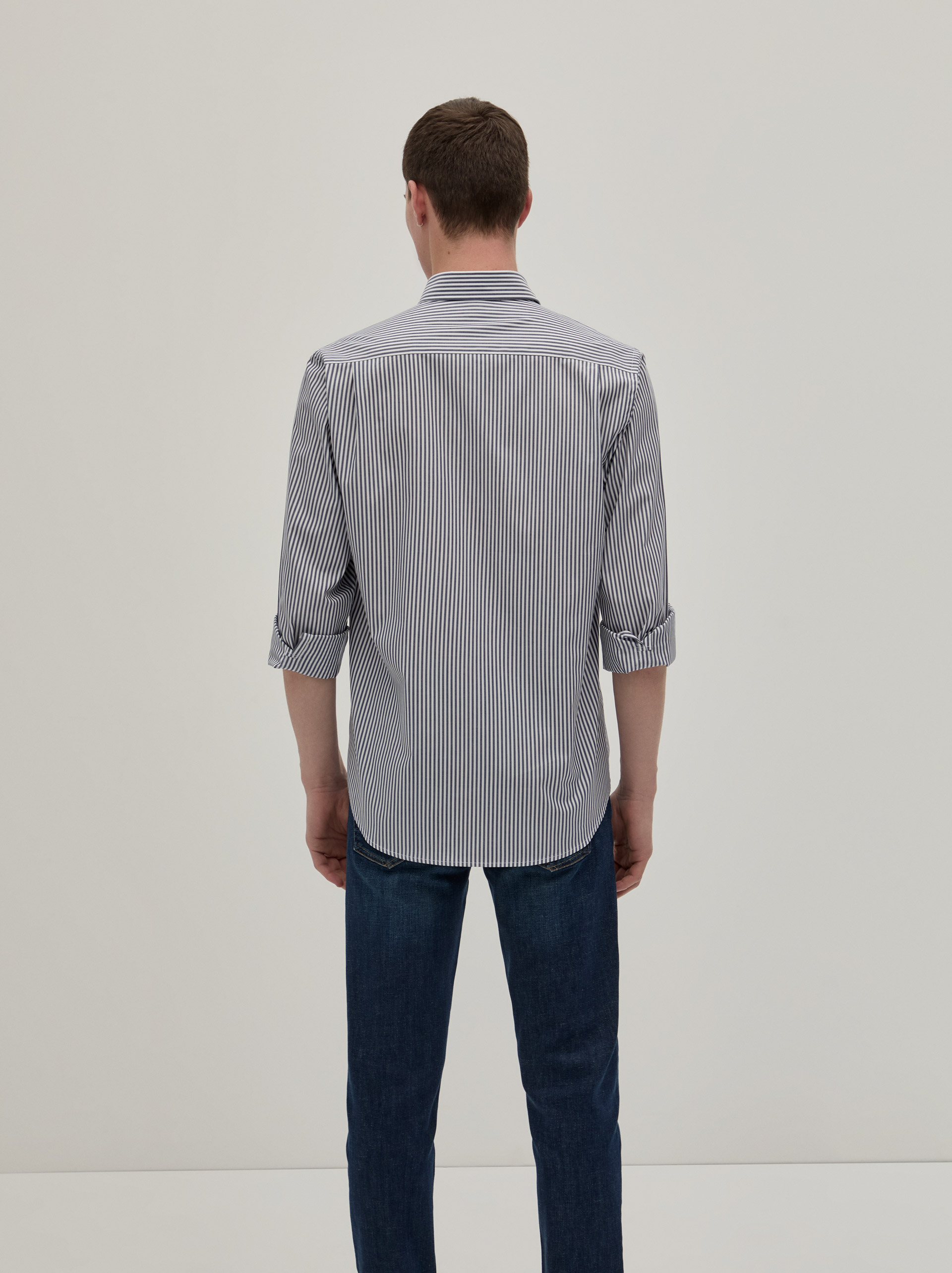 Regular fit striped shirt