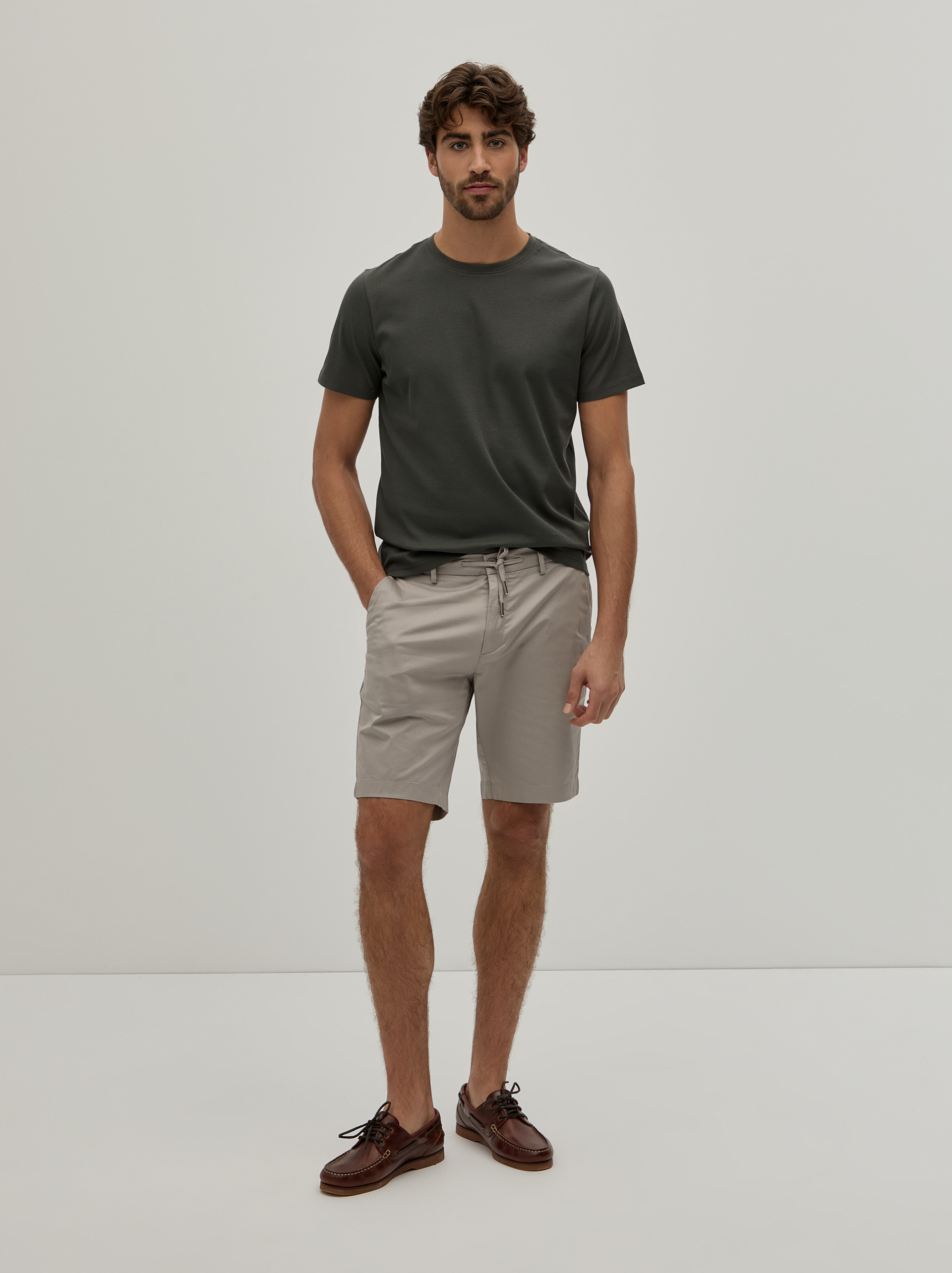 Basic short sleeve t-shirt