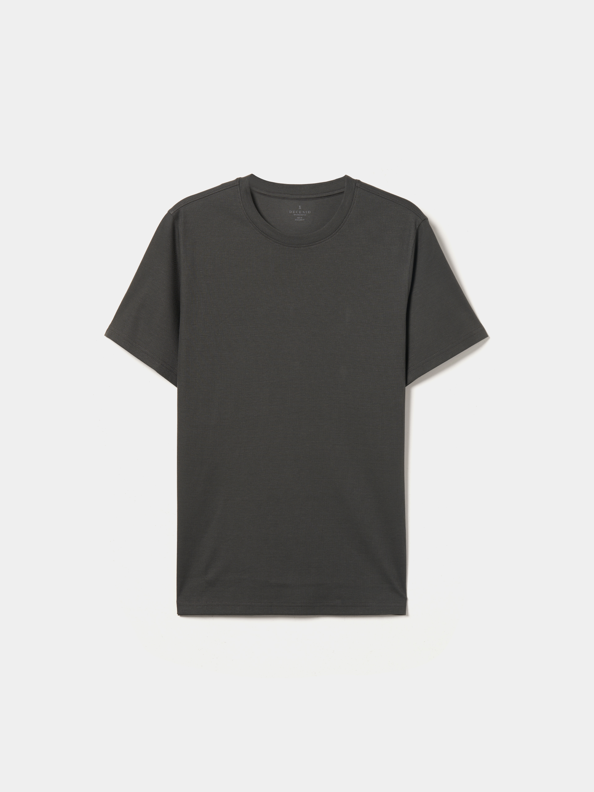 Basic short sleeve t-shirt