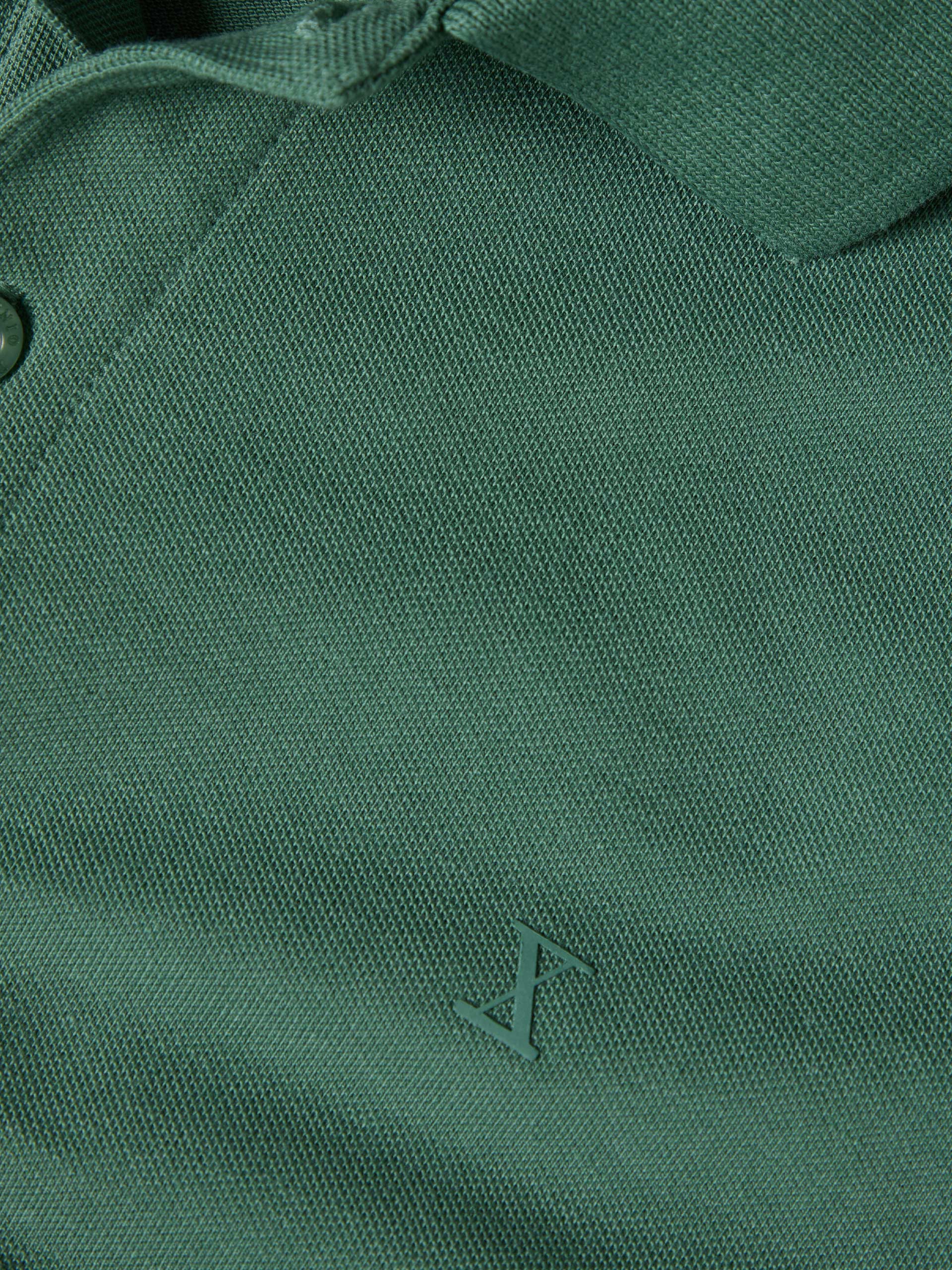 Pole