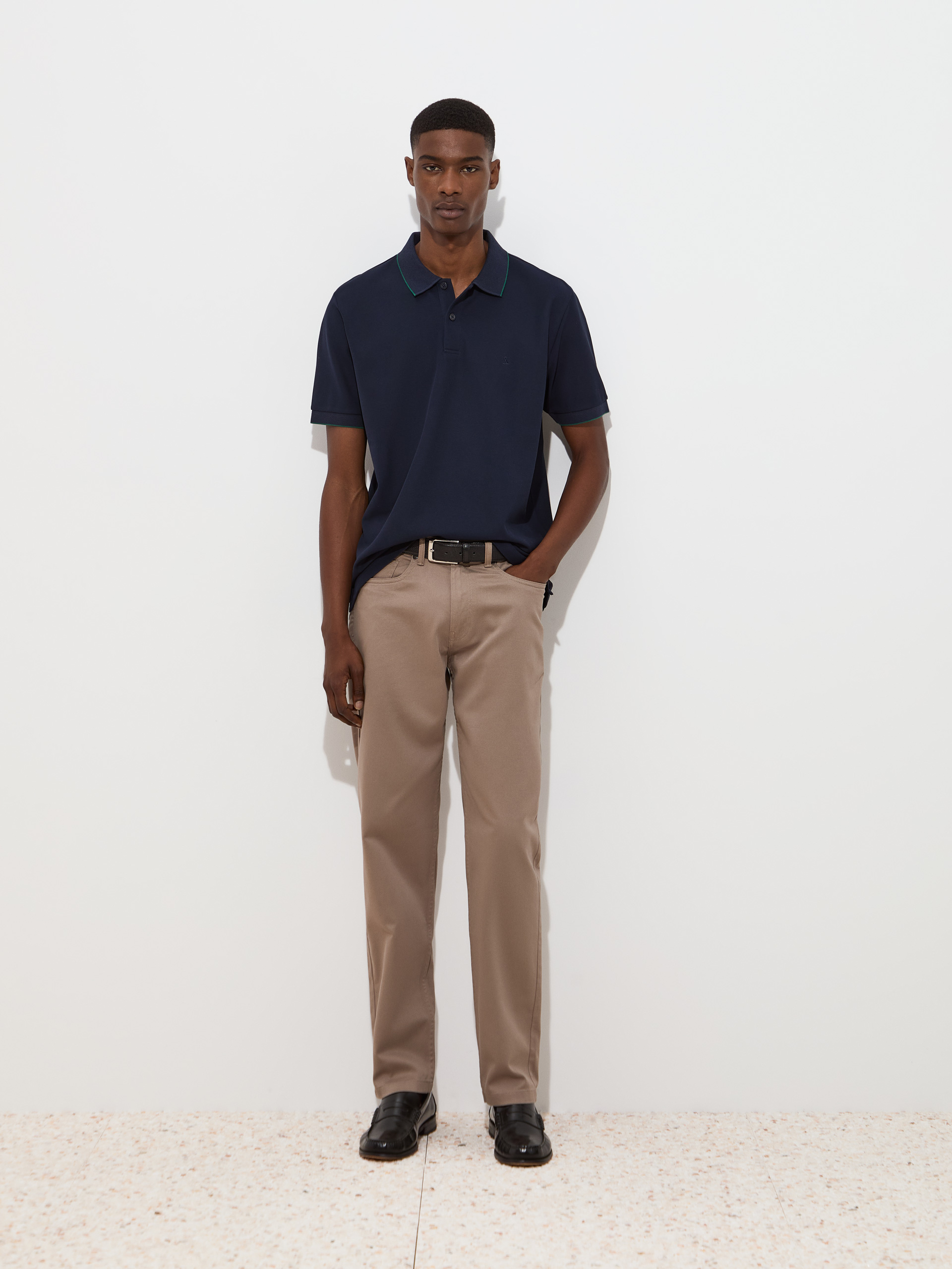 Short-sleeved polo shirt