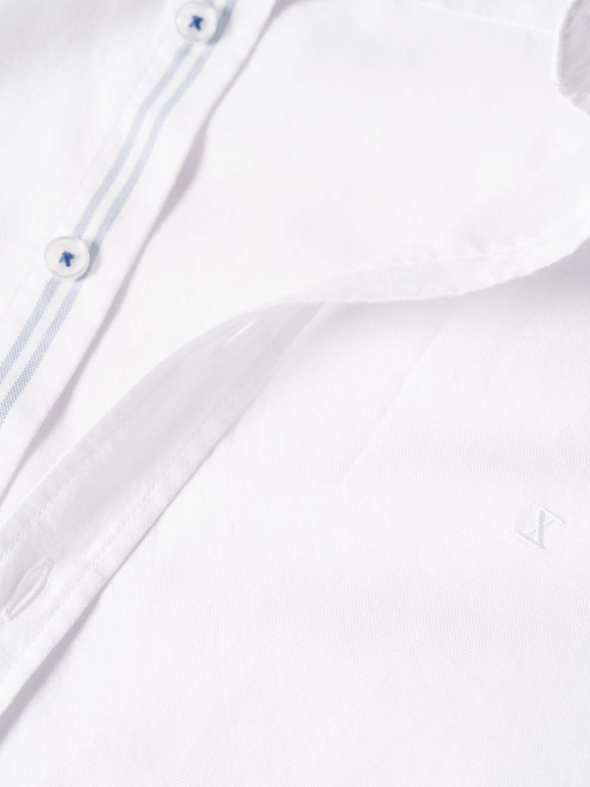 Slim fit shirt