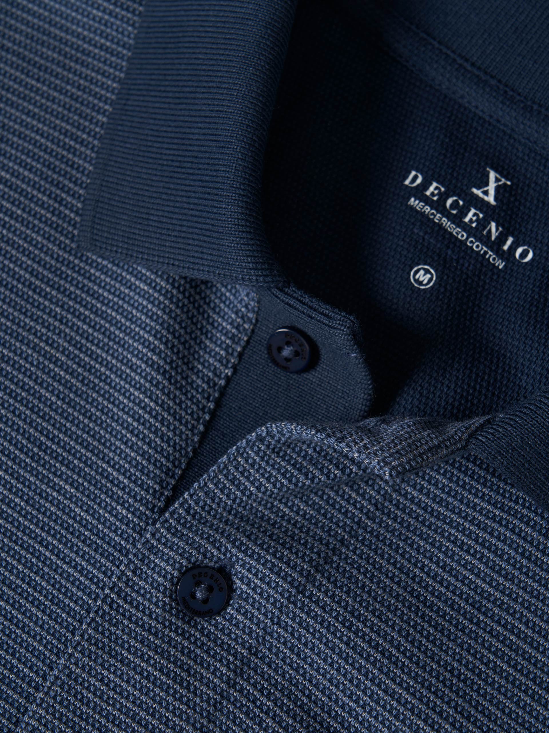 Two-tone knitted polo shirt