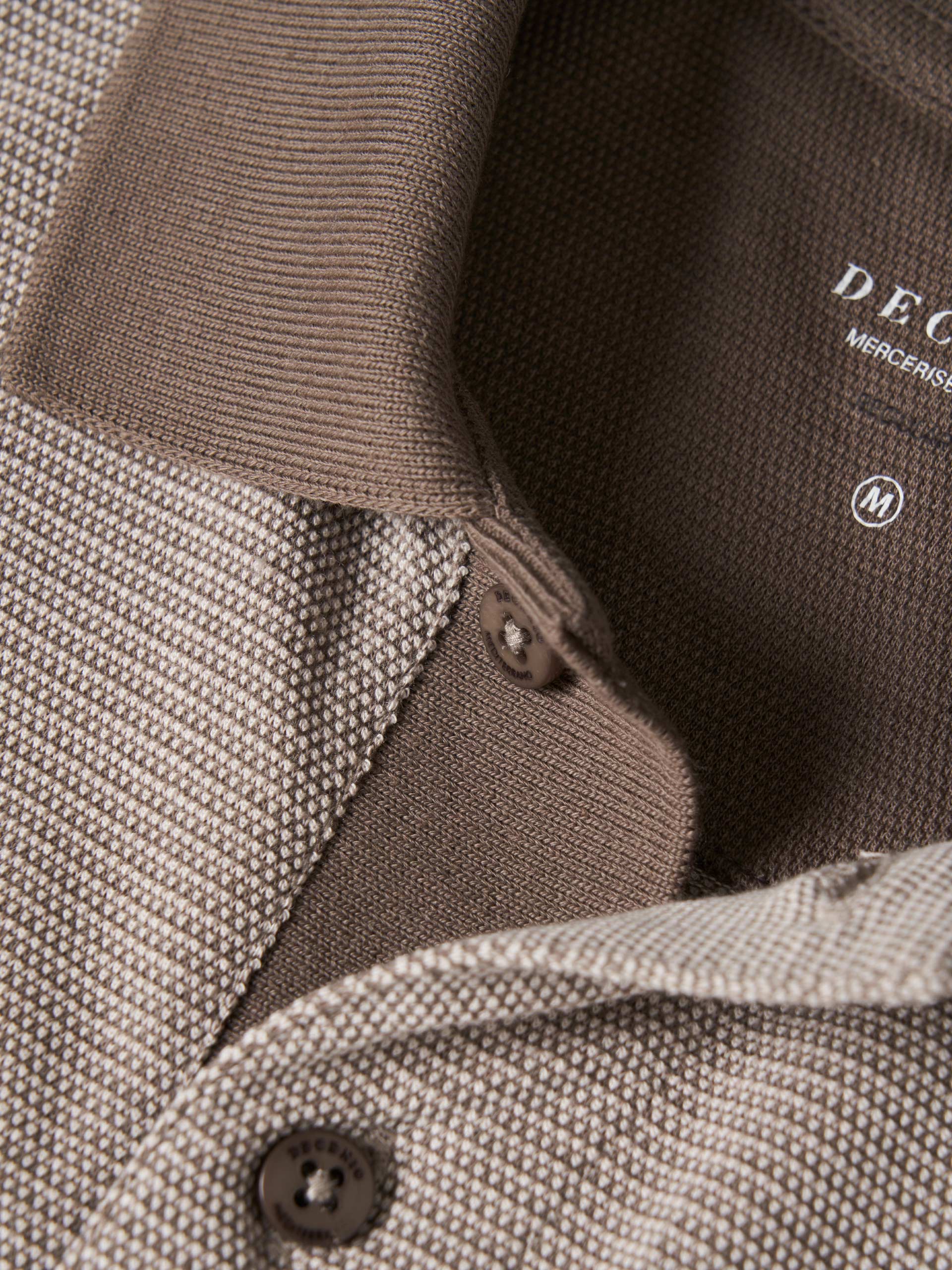 Two-tone knitted polo shirt
