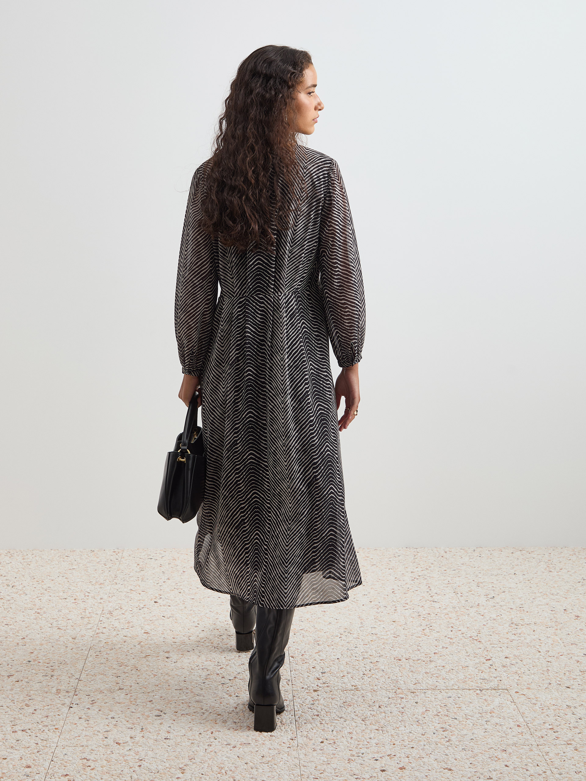 Vestido midi fluido