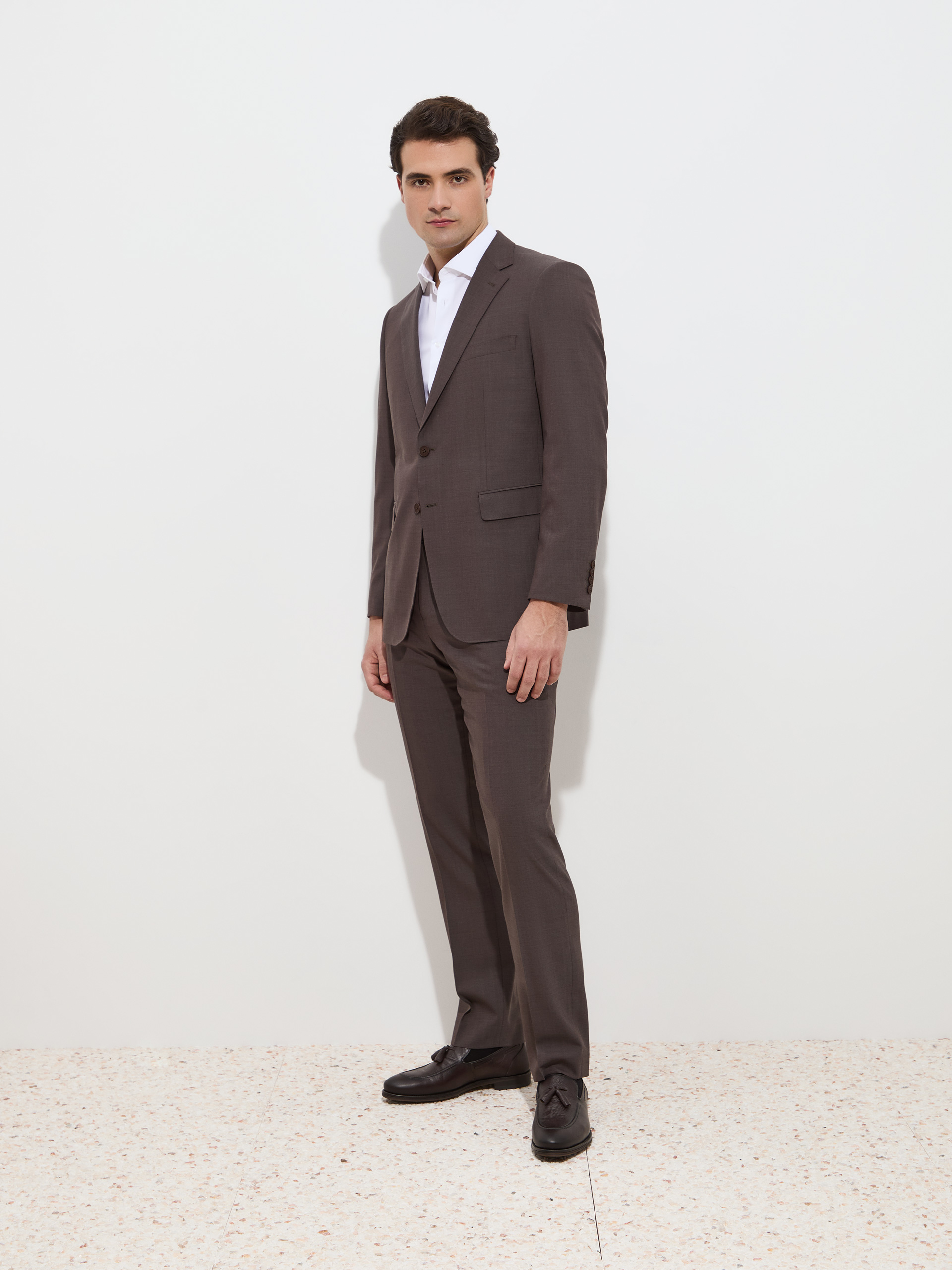 Regular fit suit