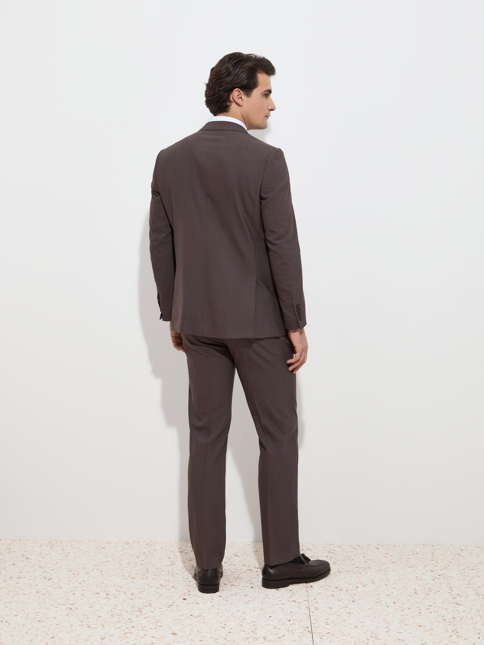 Regular fit suit