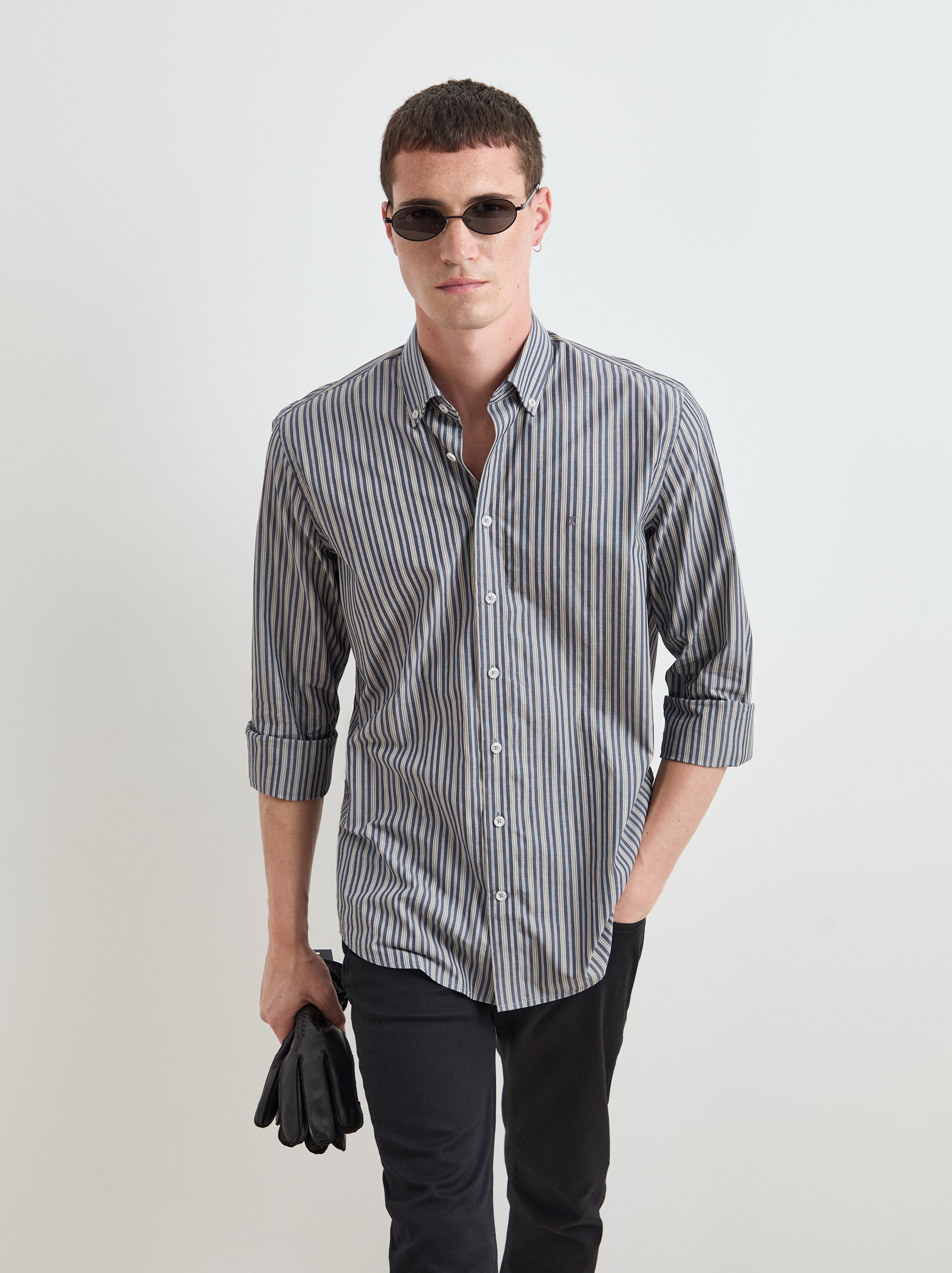 Regular fit shirt