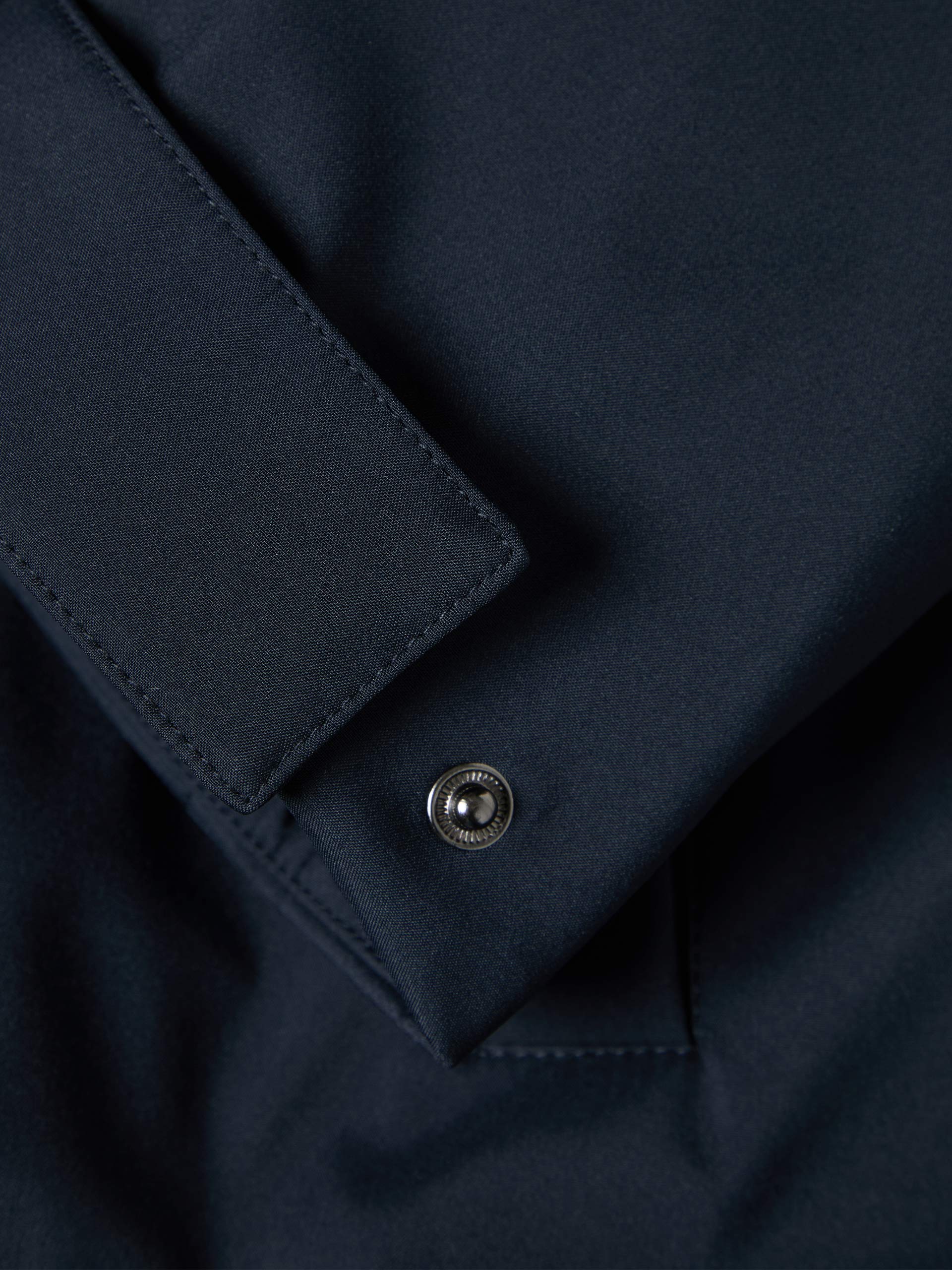 Parka with detachable hood