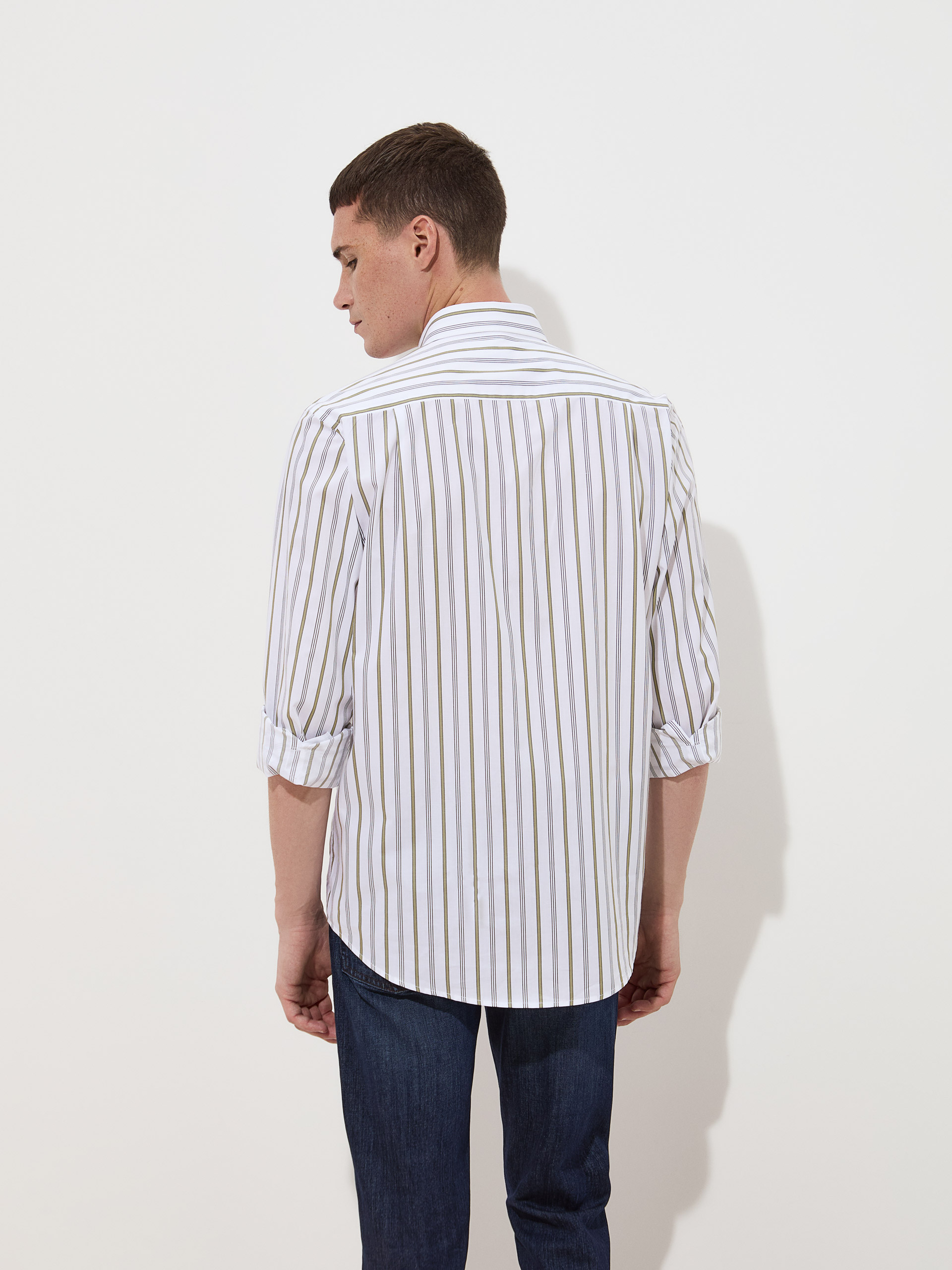 Regular fit shirt