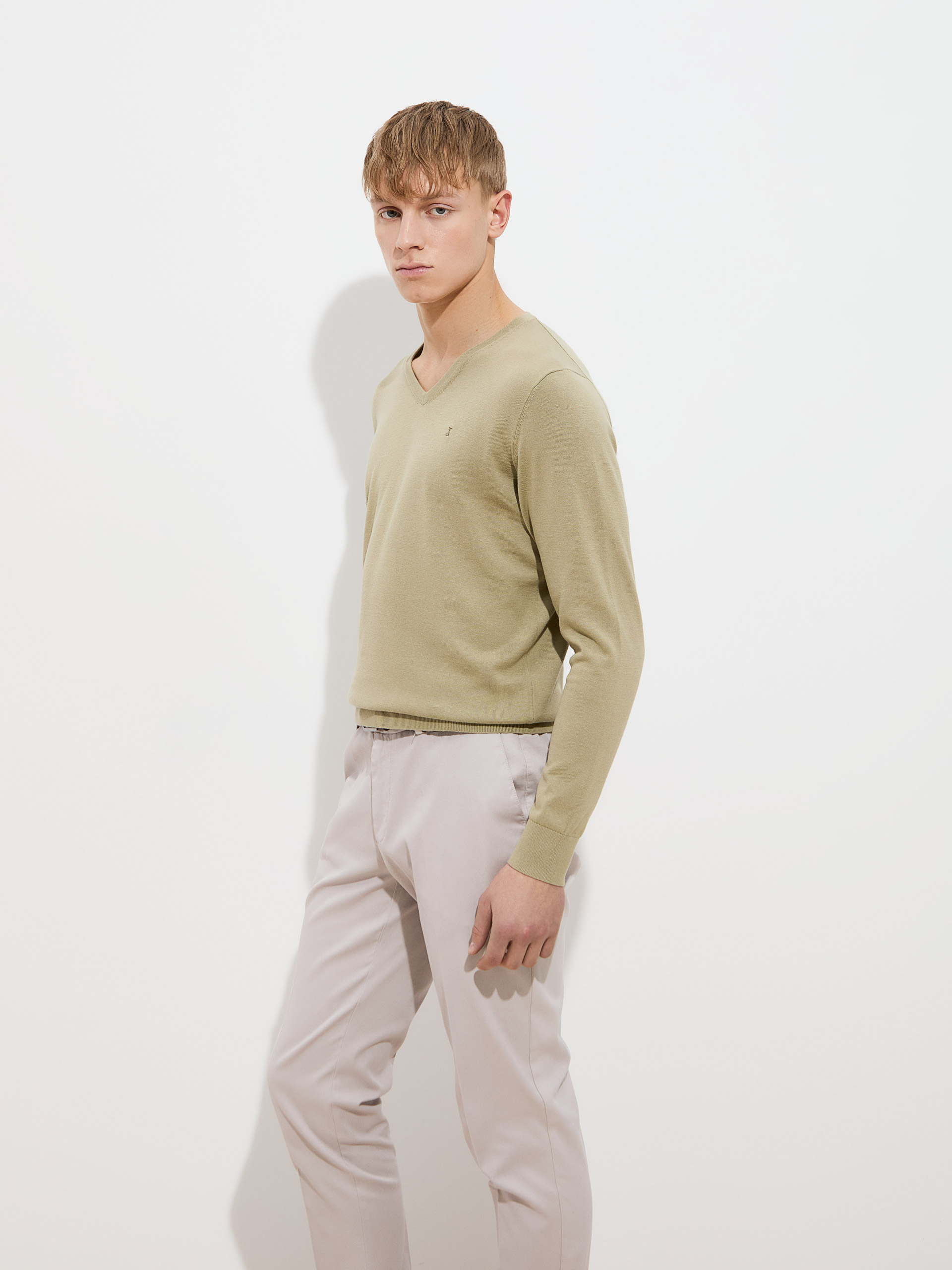 Knit sweater
