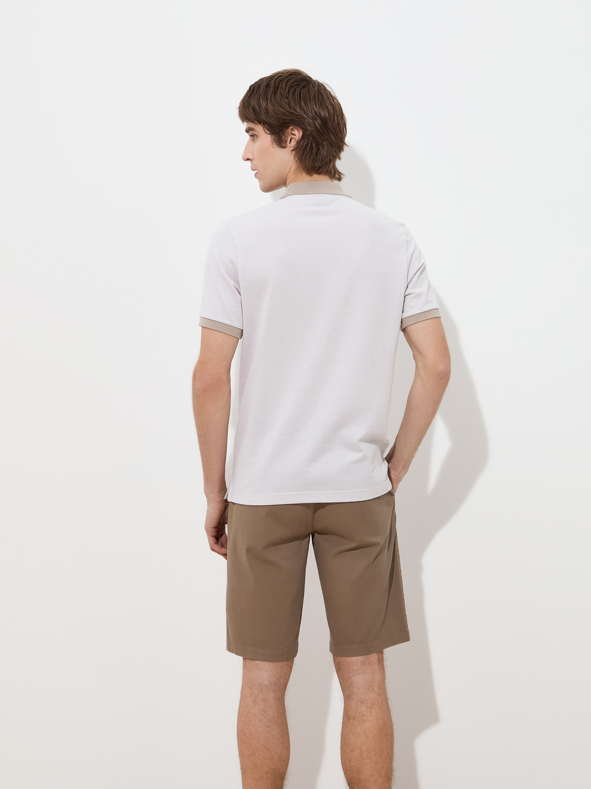 Short-sleeved polo shirt