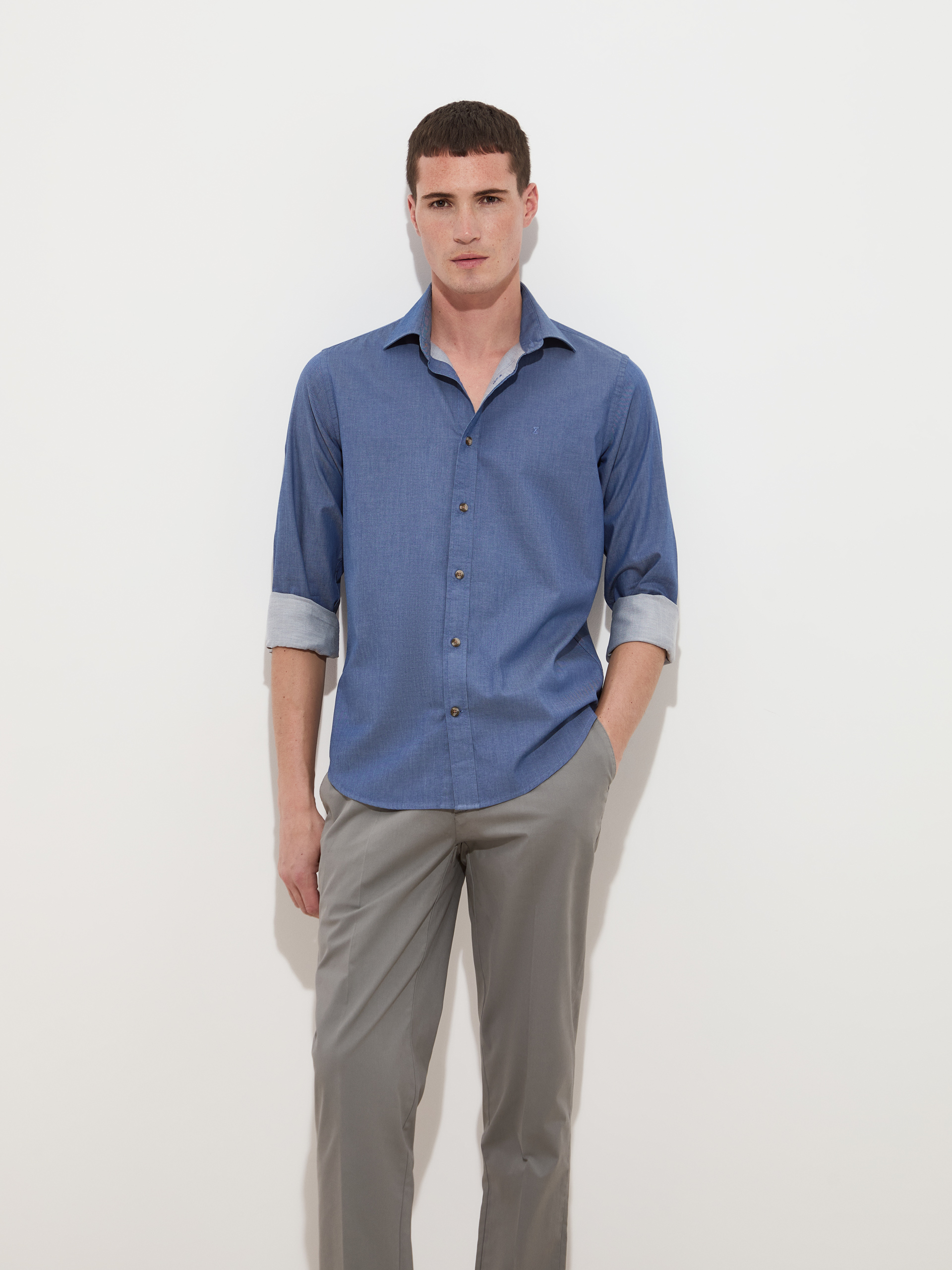Slim fit cotton shirt