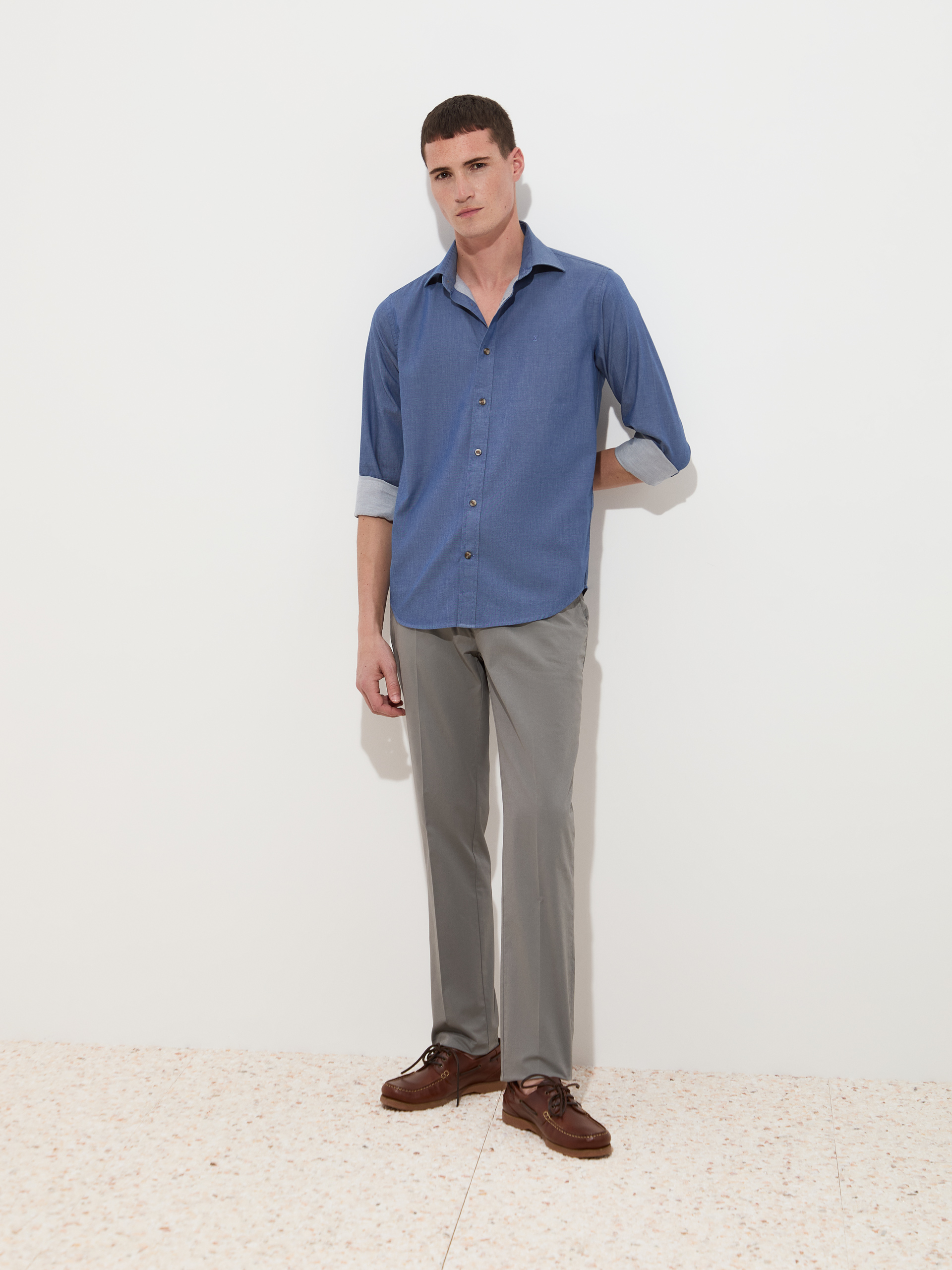 Slim fit cotton shirt