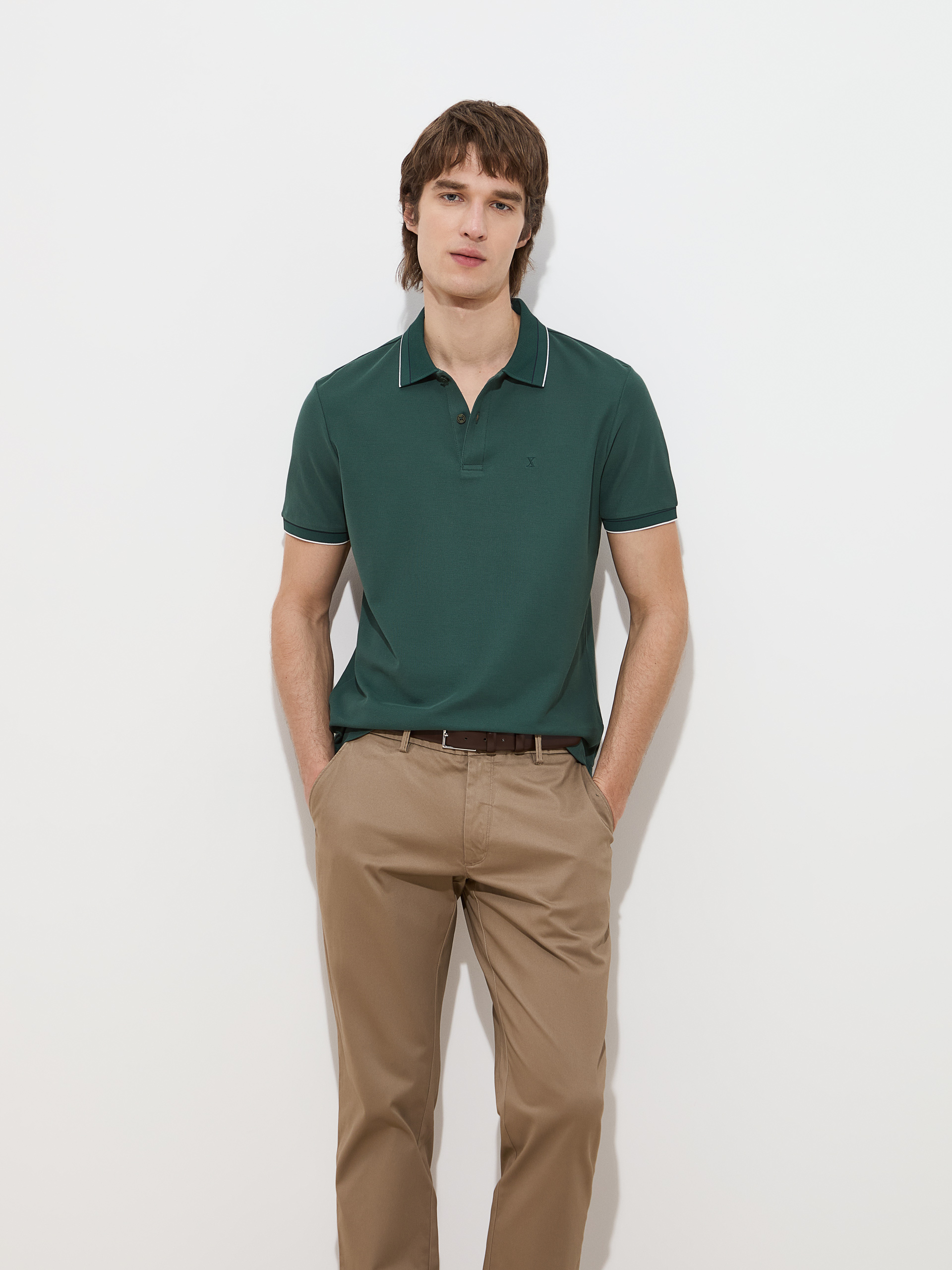 Short-sleeved polo shirt