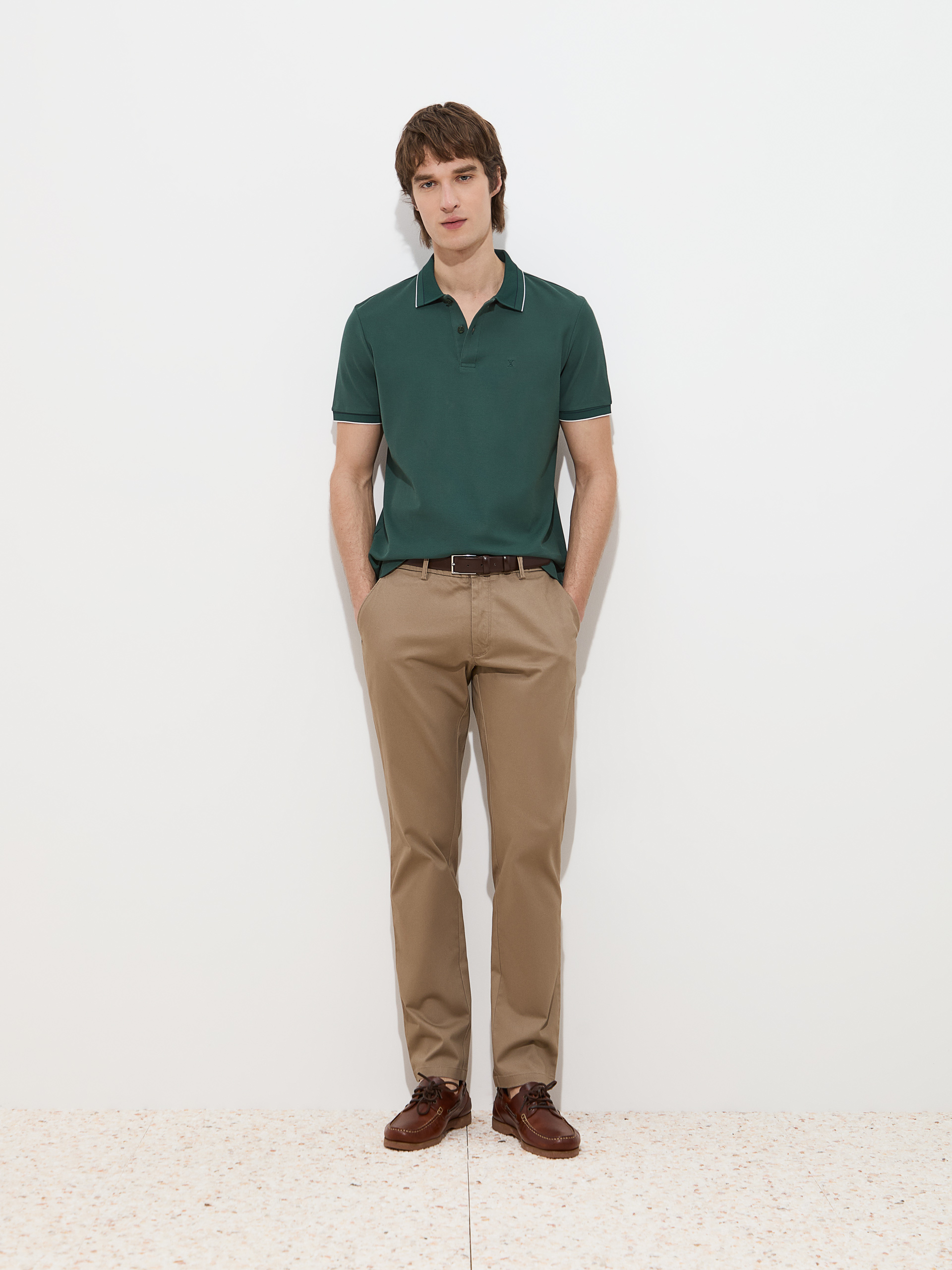 Short-sleeved polo shirt