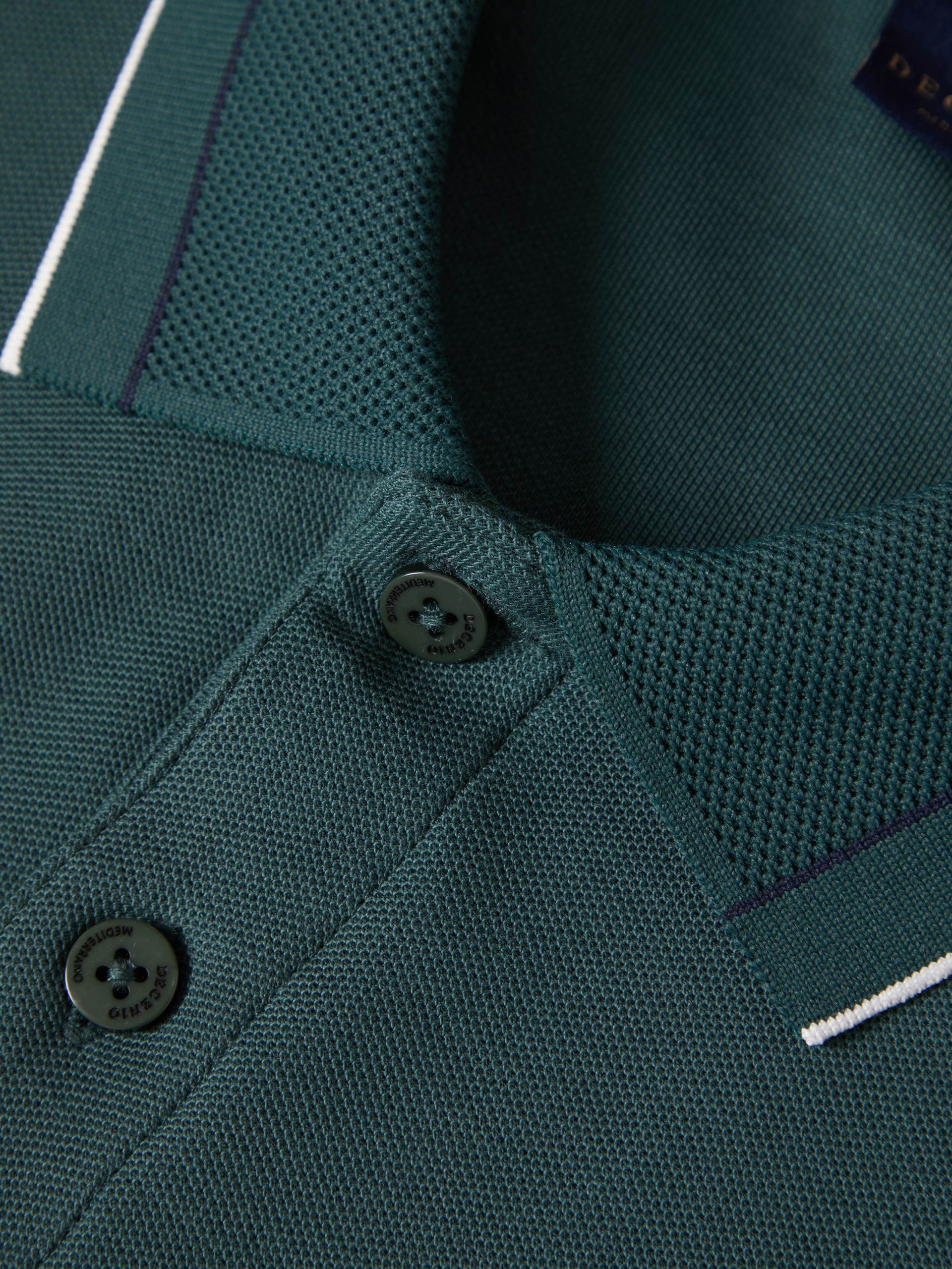 Short-sleeved polo shirt