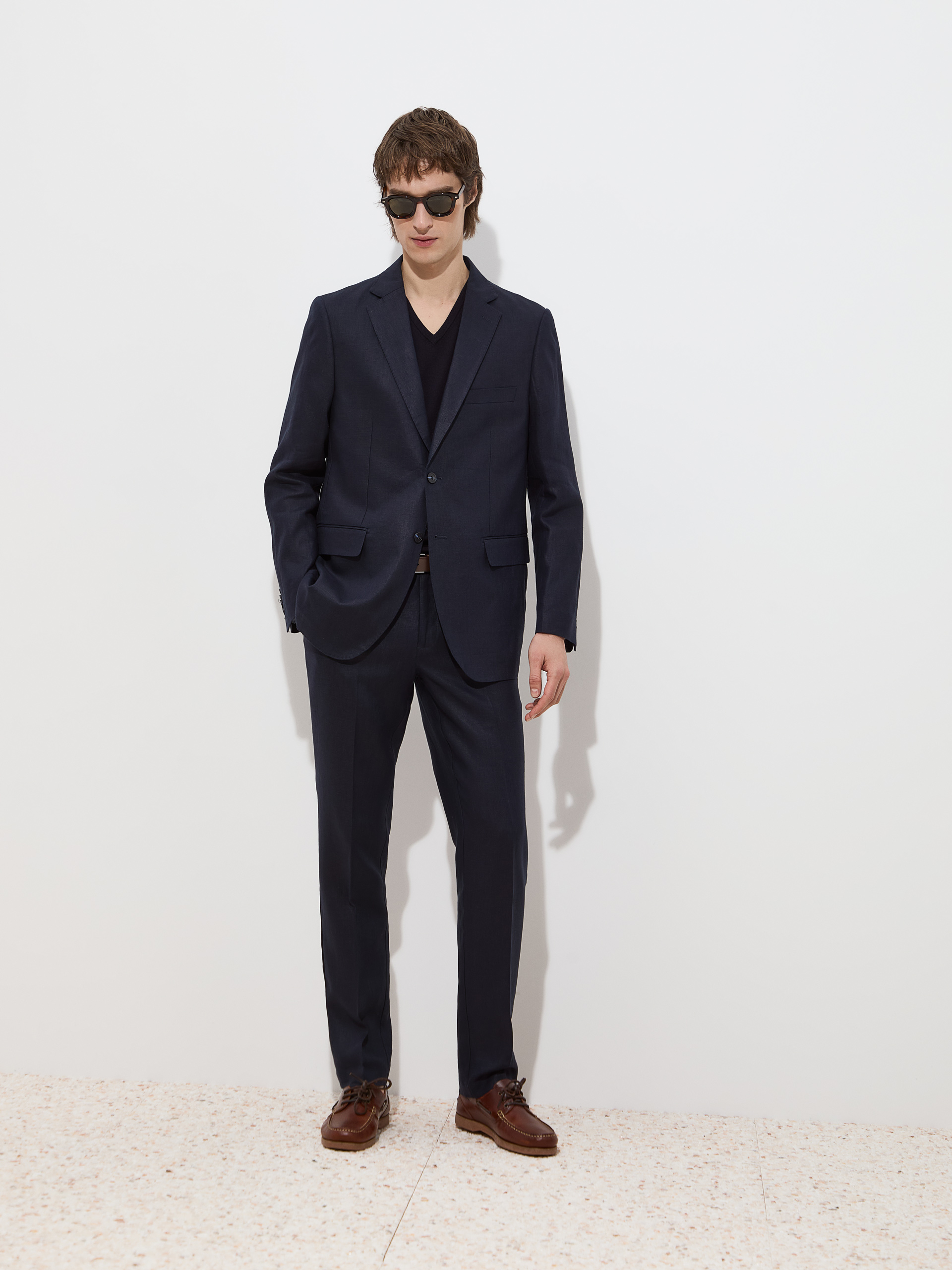Classic blazer in regular fit linen