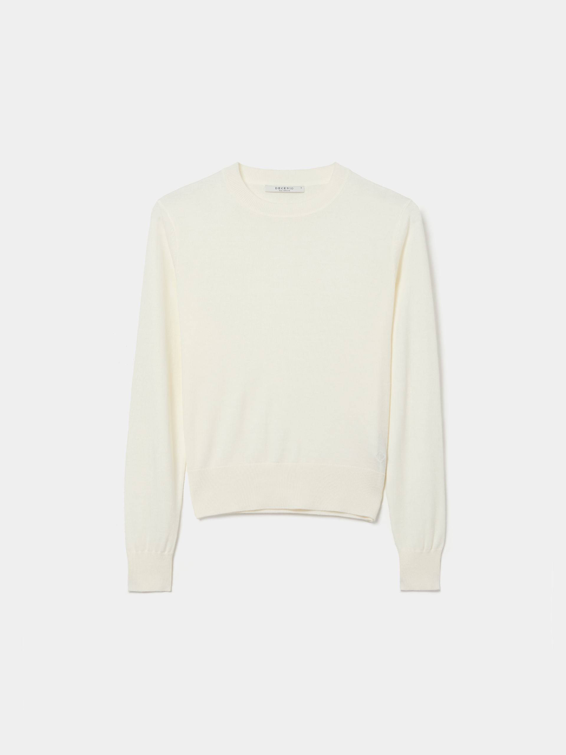 Round neck sweater