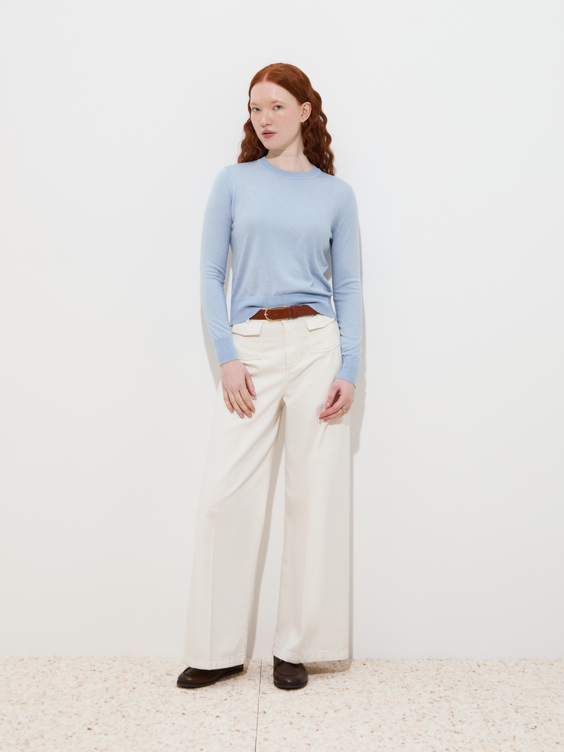 Round neck sweater