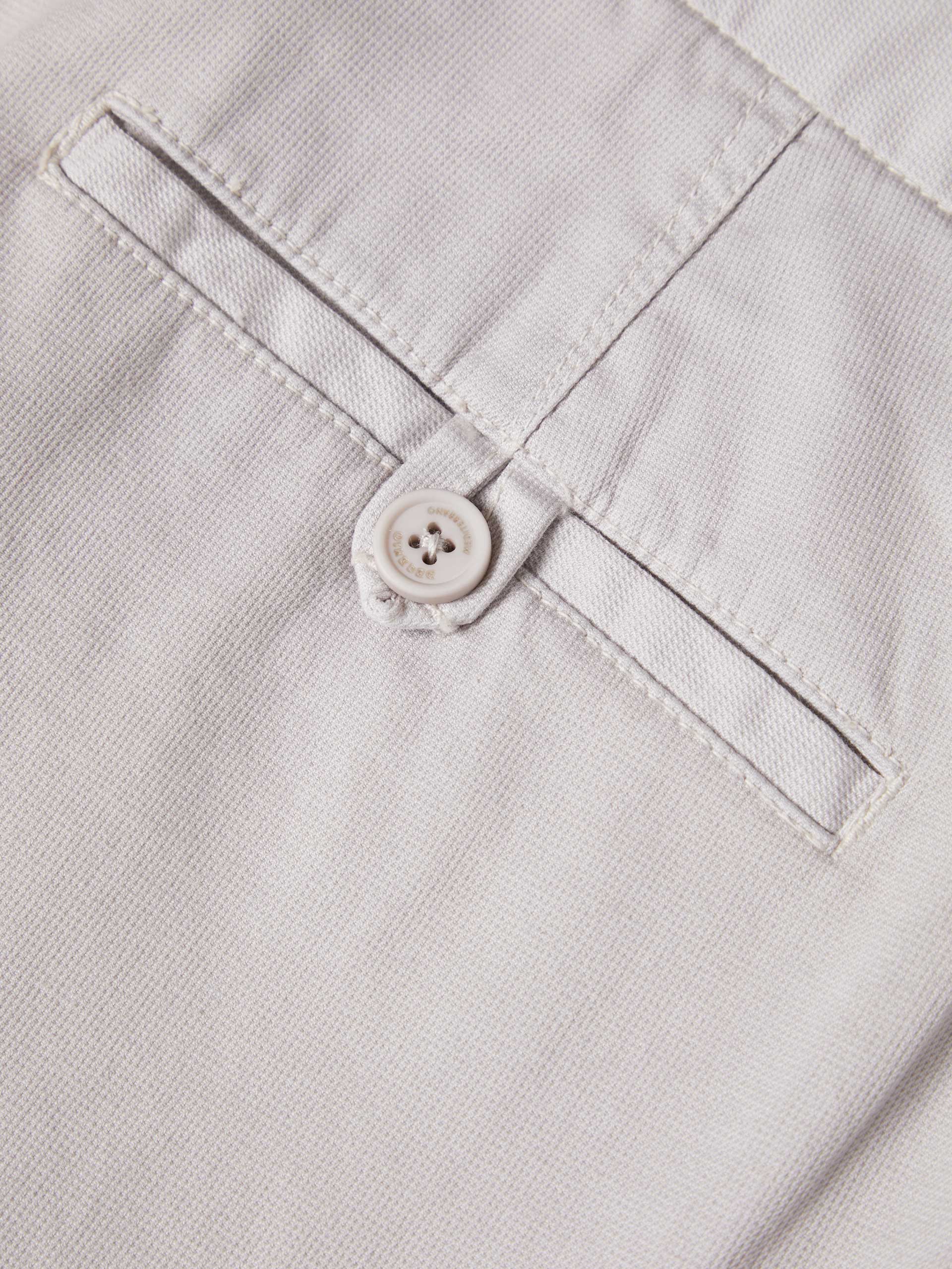 Pantalones chinos de corte ajustado