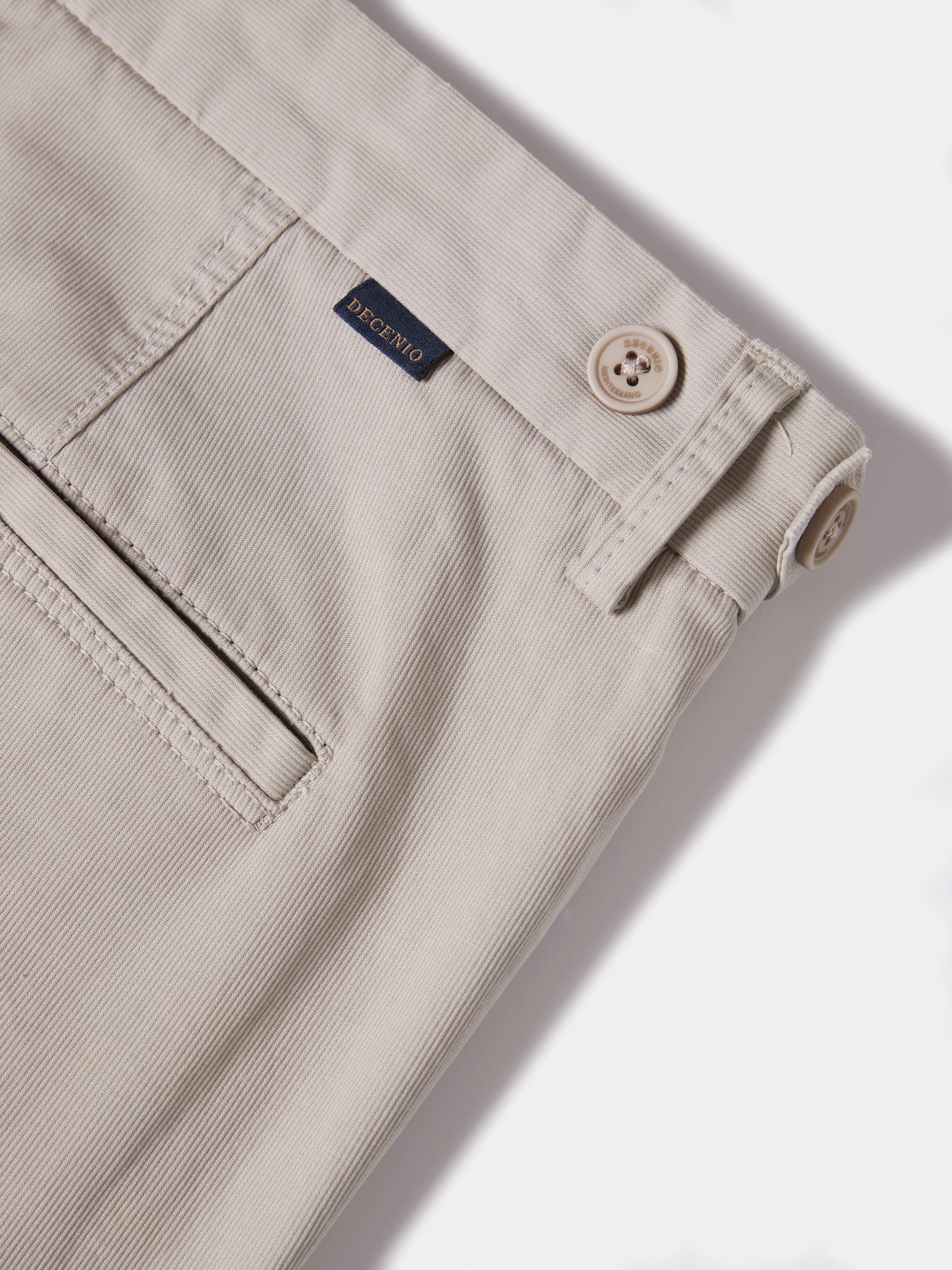 Pantalones chinos de corte regular