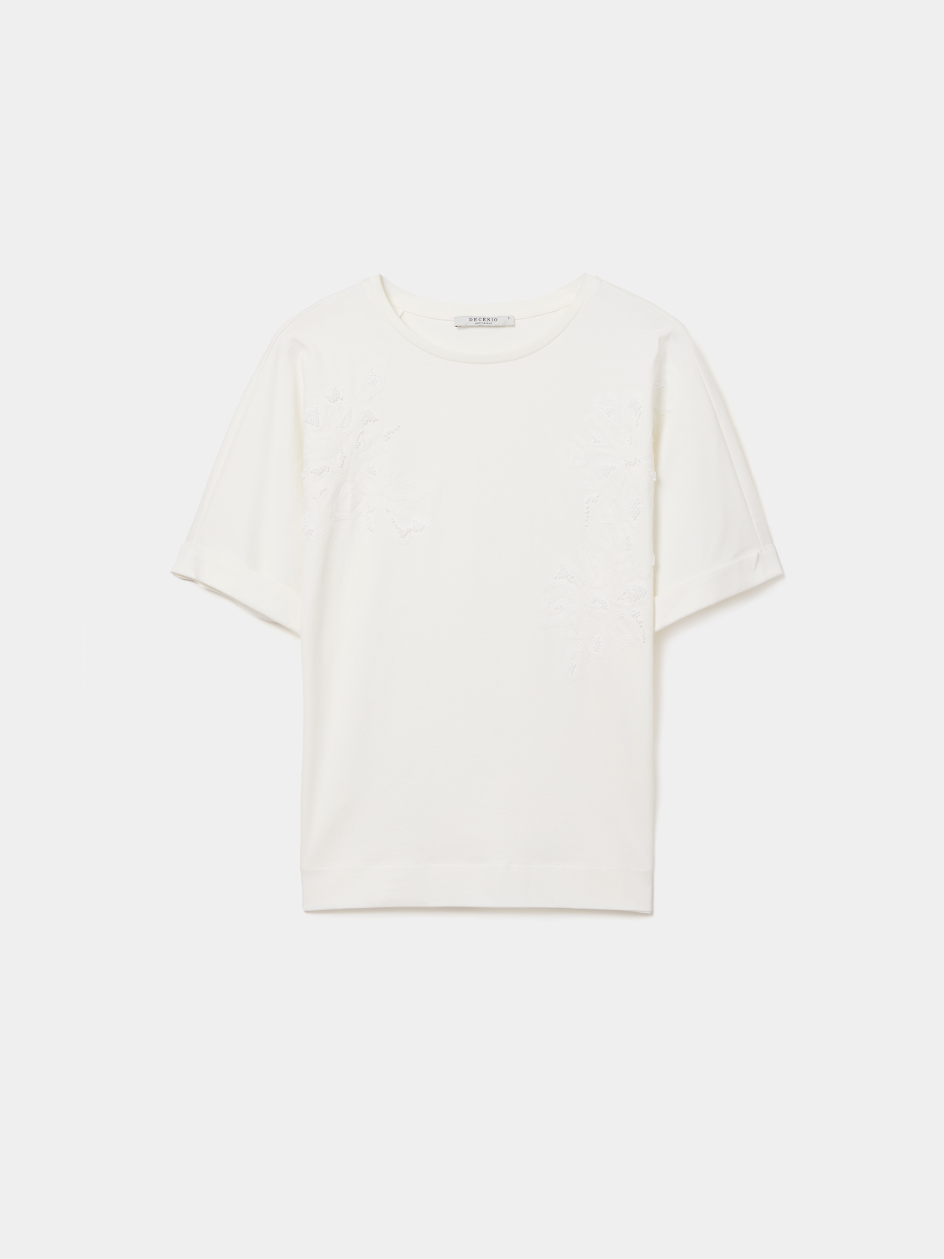 T-shirt com bordado floral
