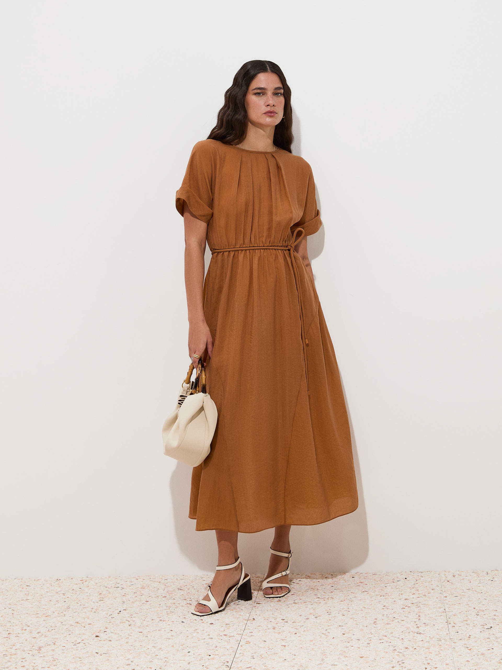 Vestido midi de cupro