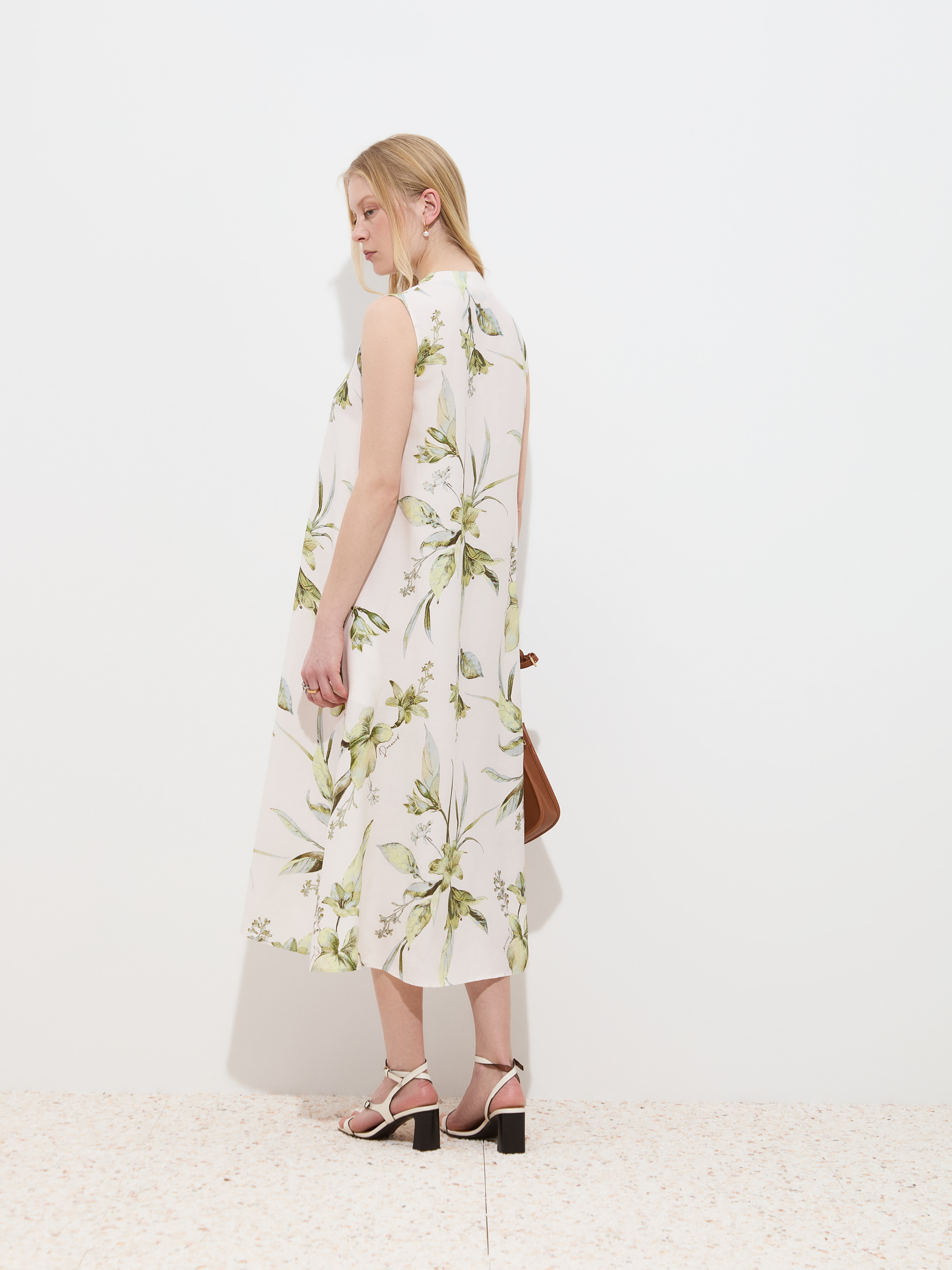 Vestido midi com estampado