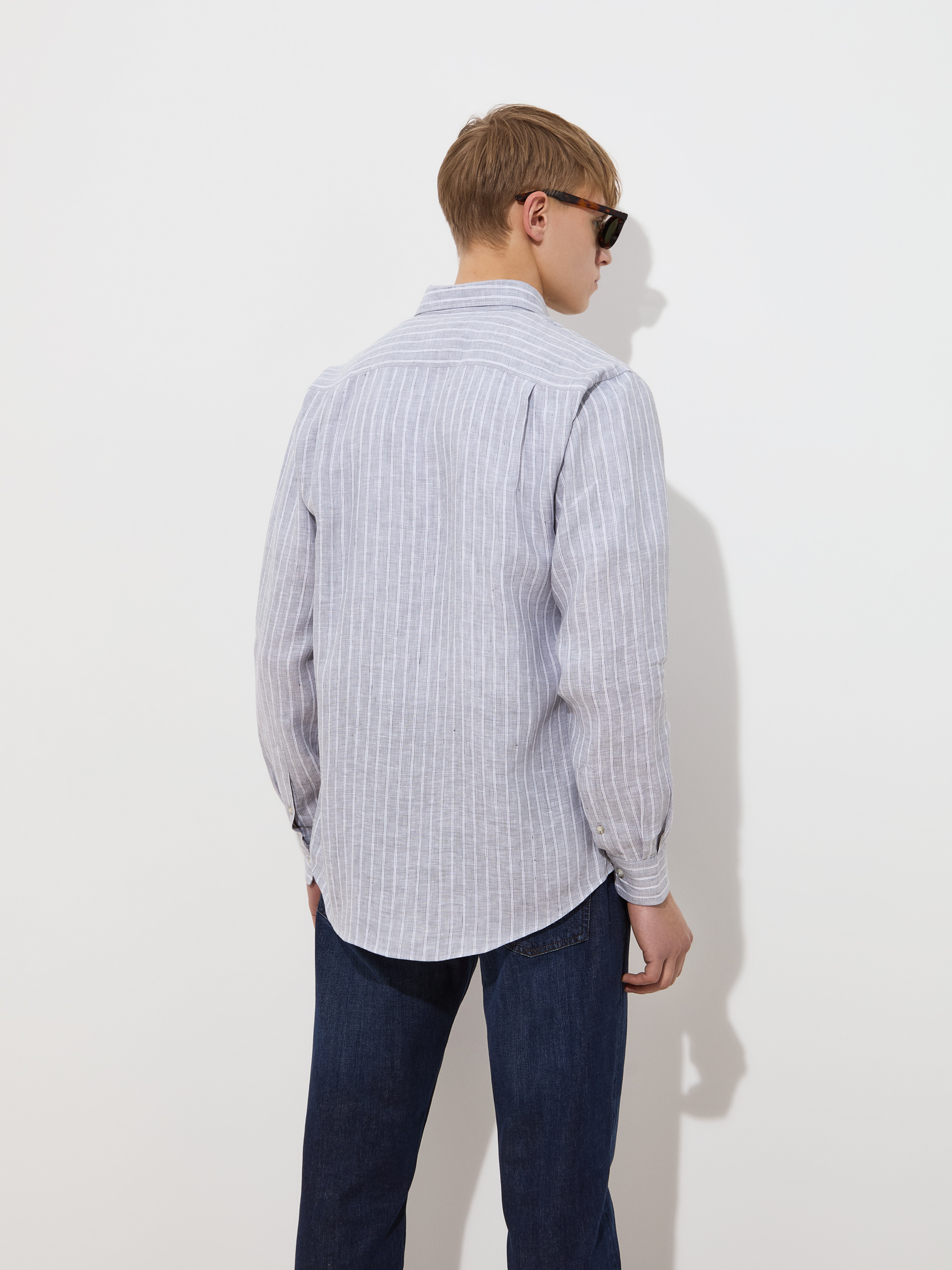 Regular fit linen shirt with stripes