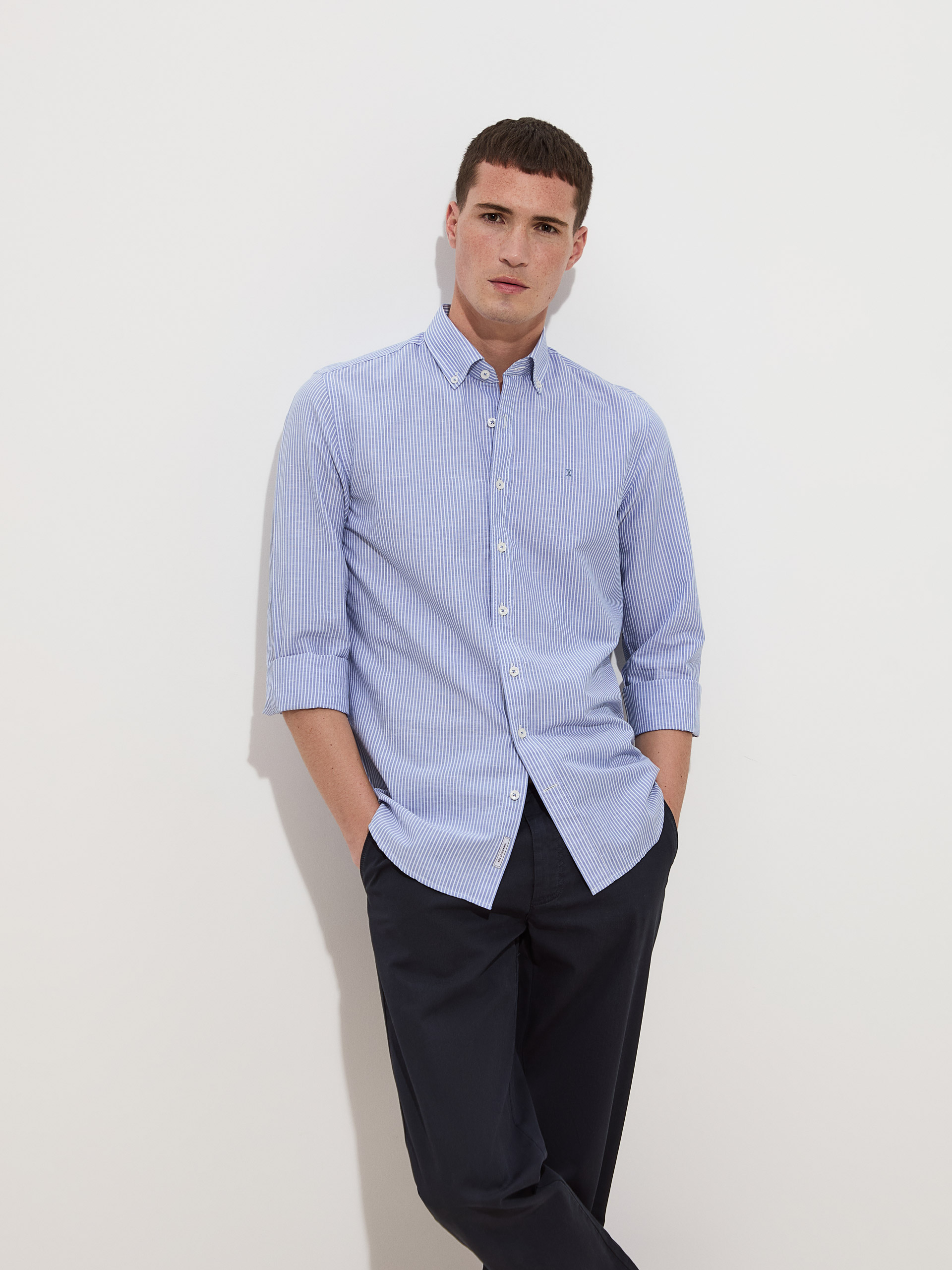 Slim fit striped shirt