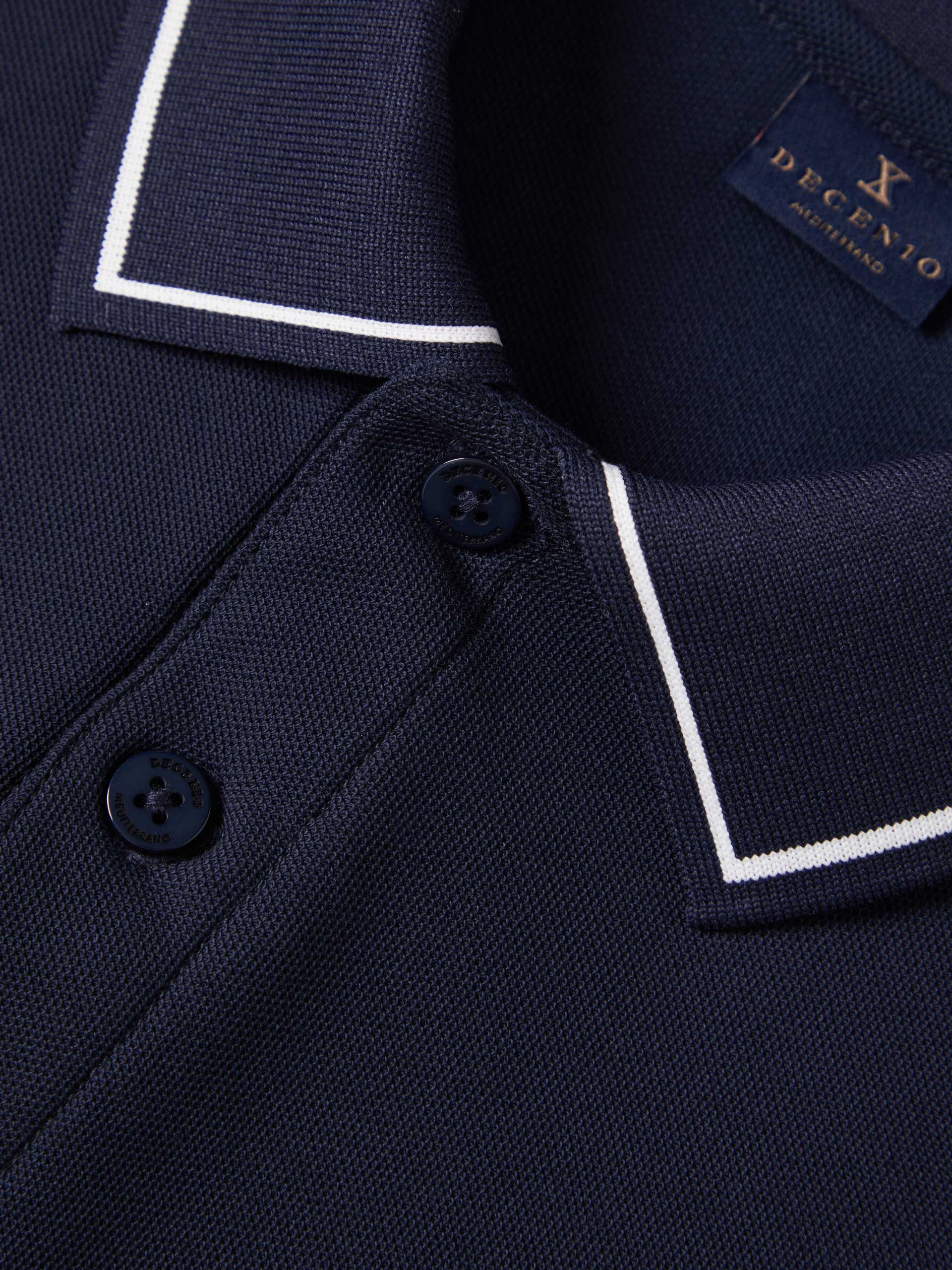 Short-sleeved polo shirt