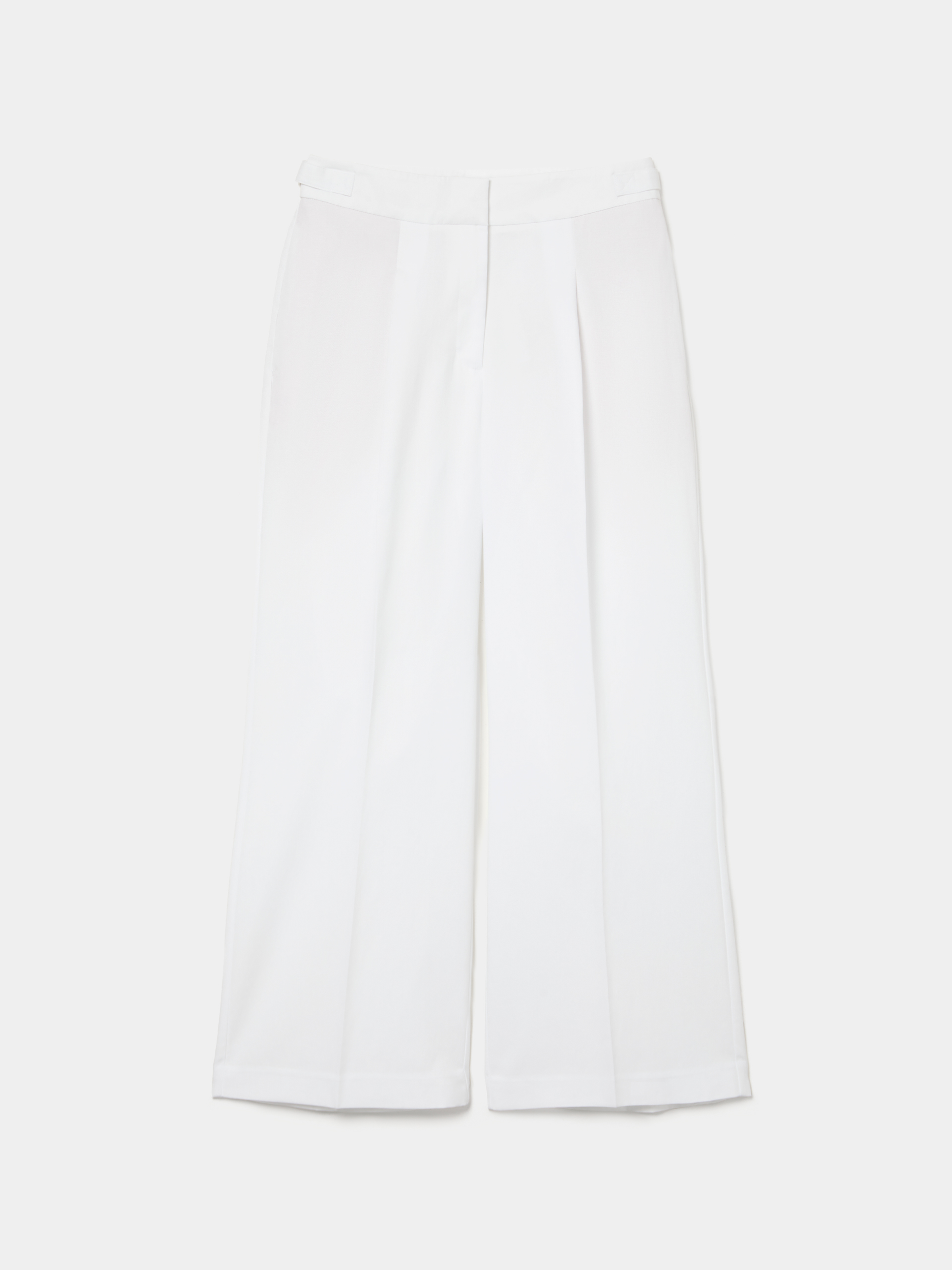 Pleated trousers