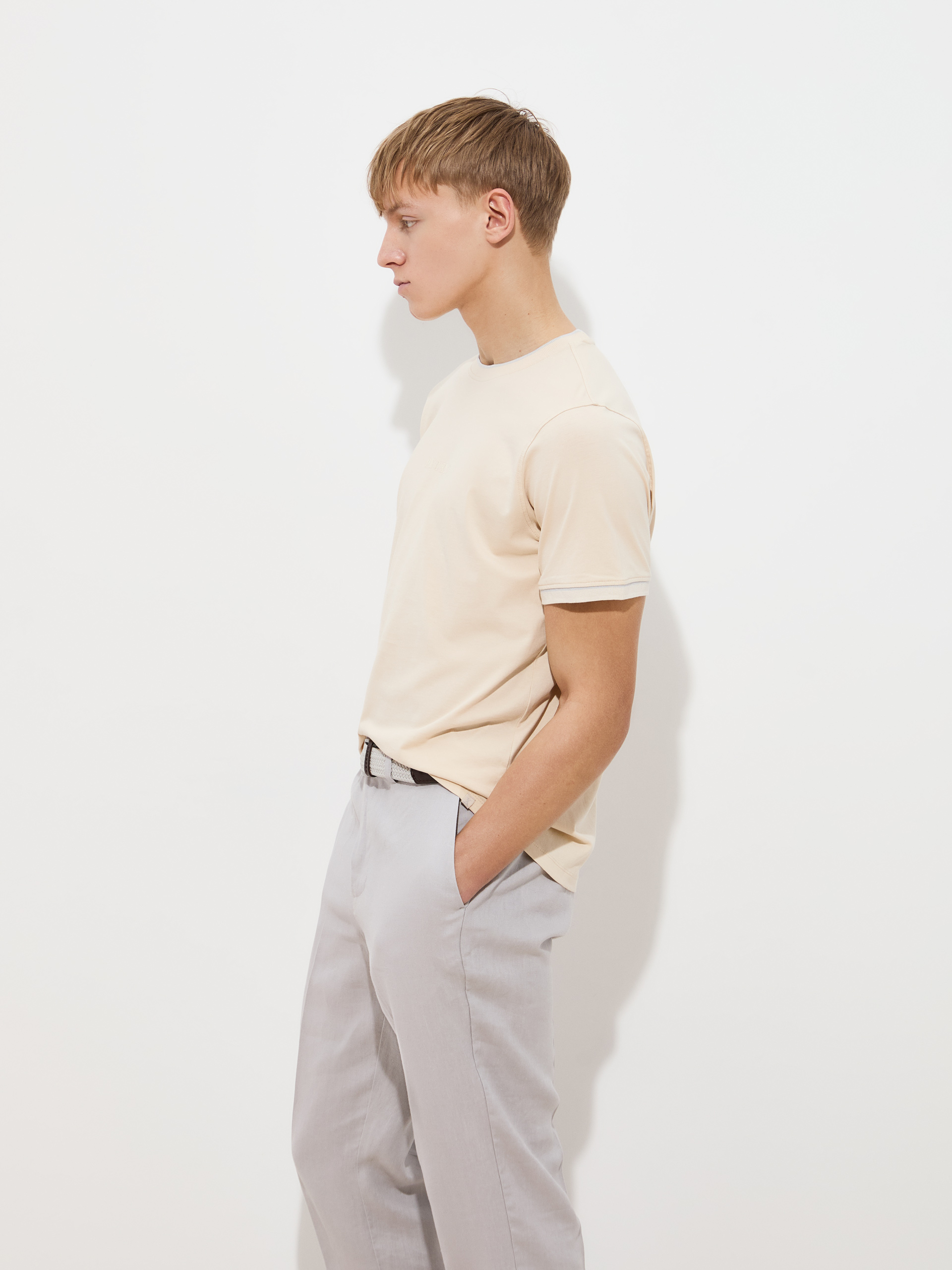 Short-sleeved T-shirt