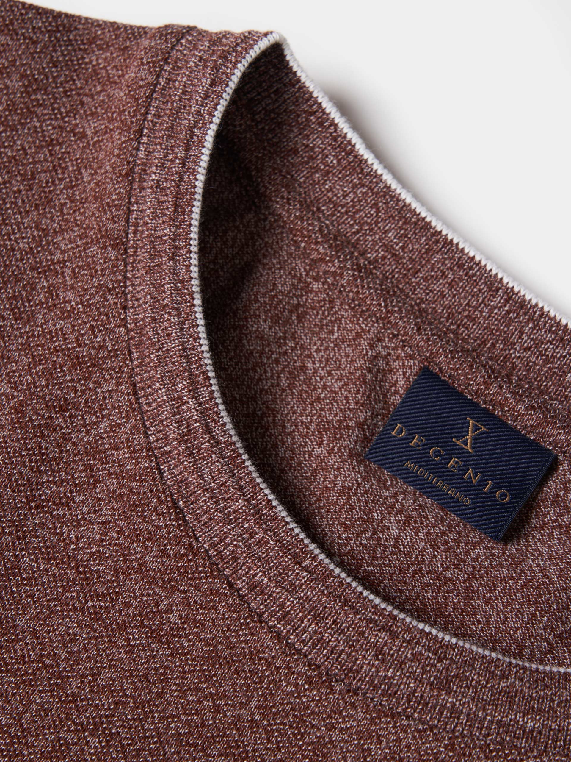 Short-sleeved T-shirt