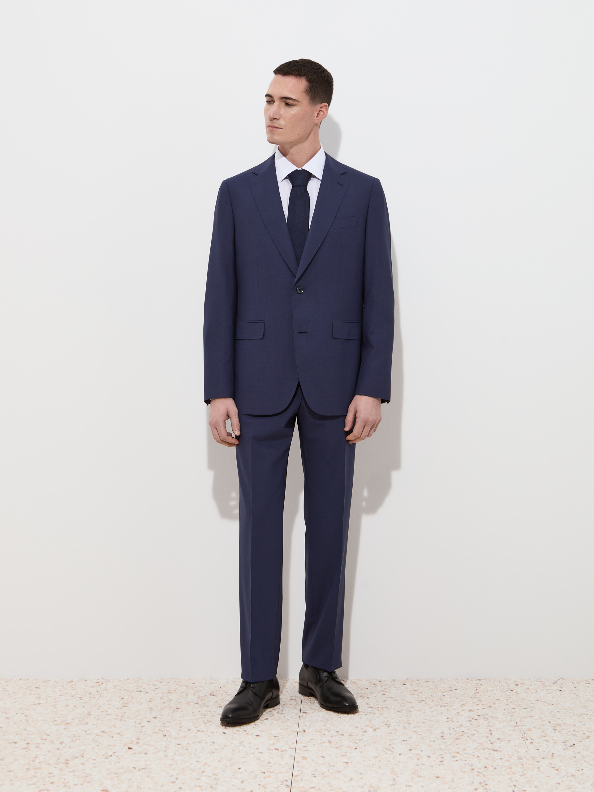 Regular fit suit