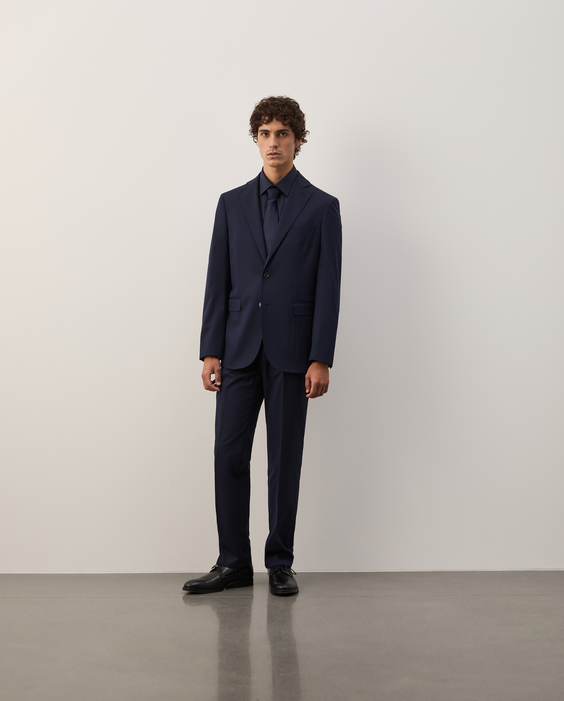 Regular fit suit